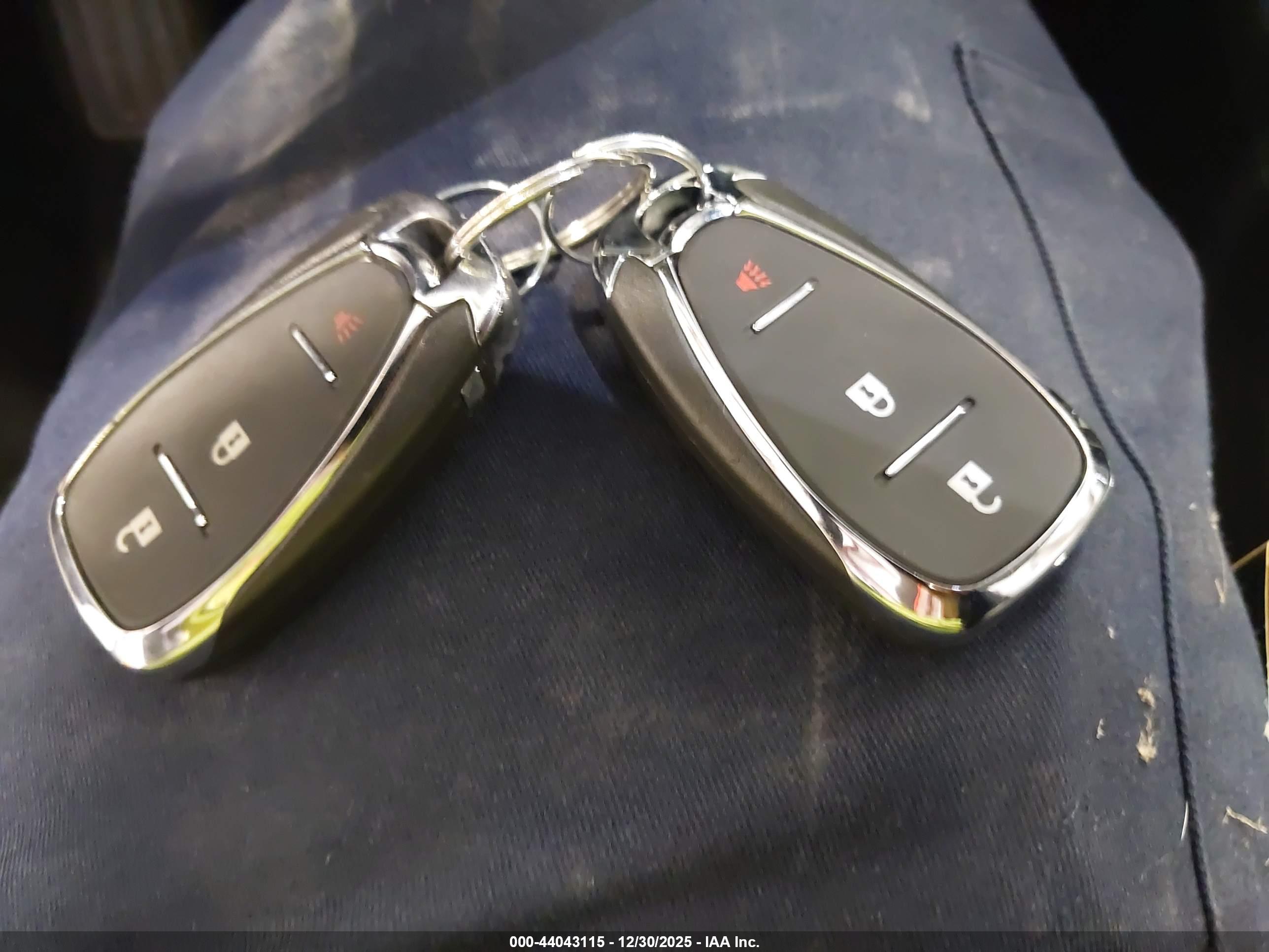 CHEVROLET EQUINOX image 11