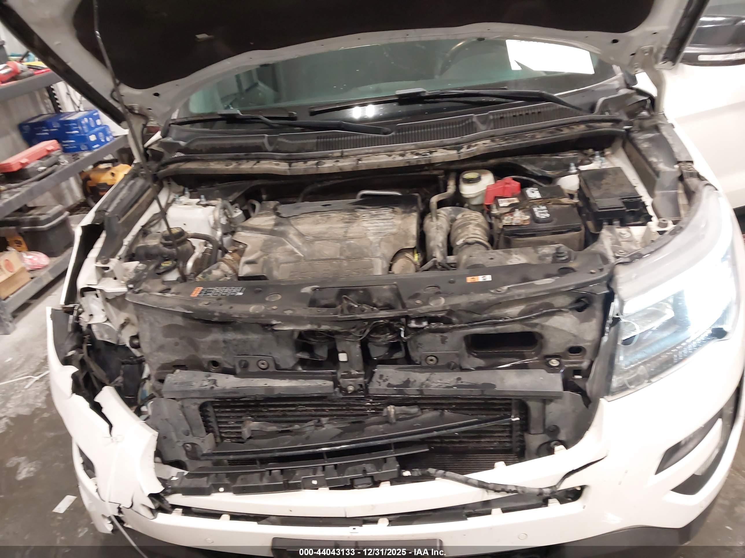 FORD EXPLORER image 10