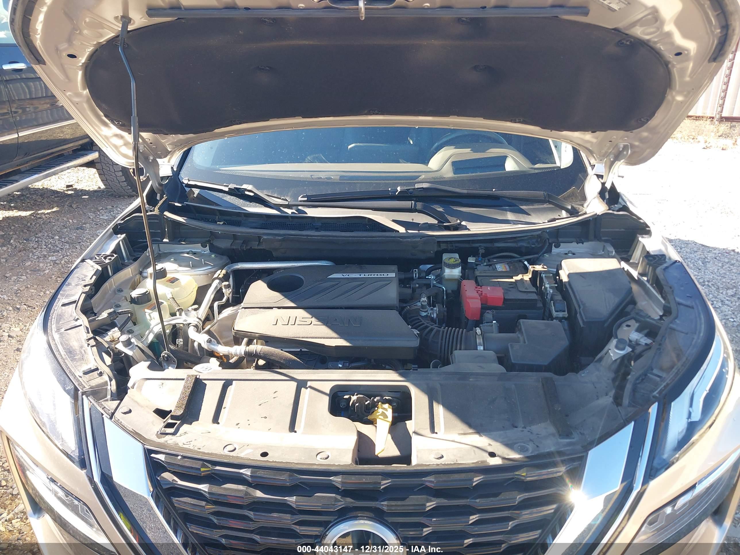 NISSAN ROGUE image 10