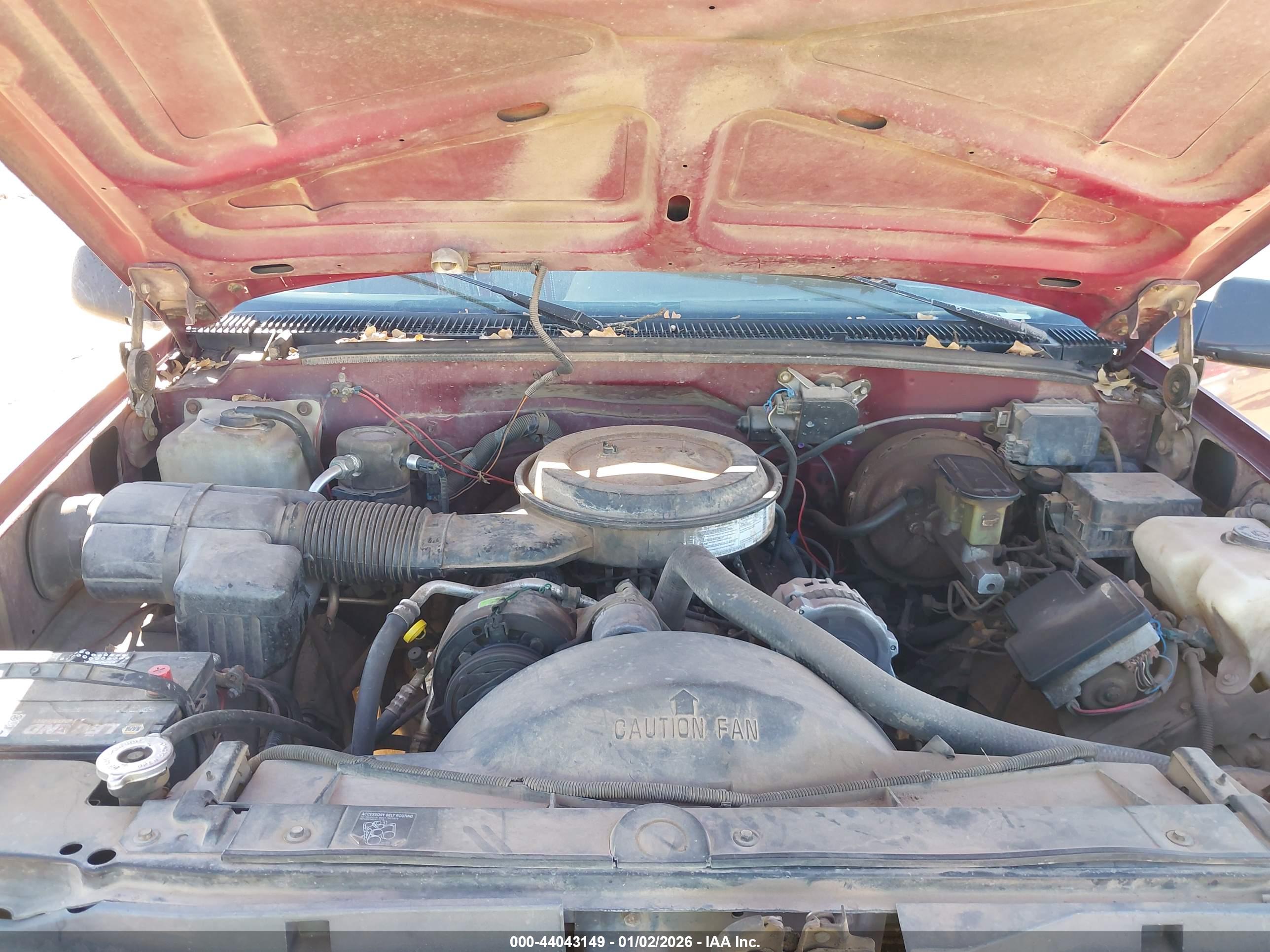 CHEVROLET GMT-400 image 10