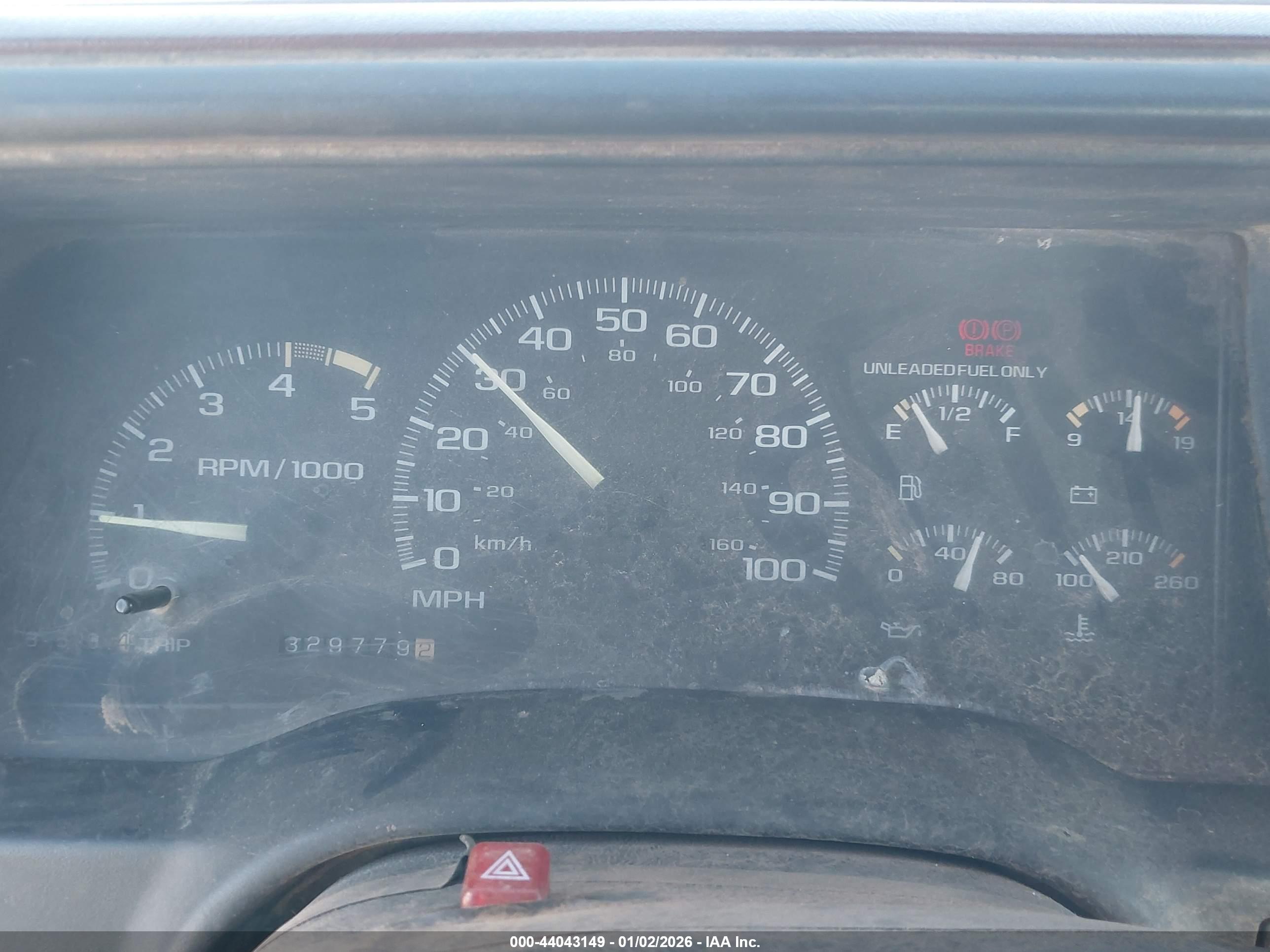CHEVROLET GMT-400 image 7