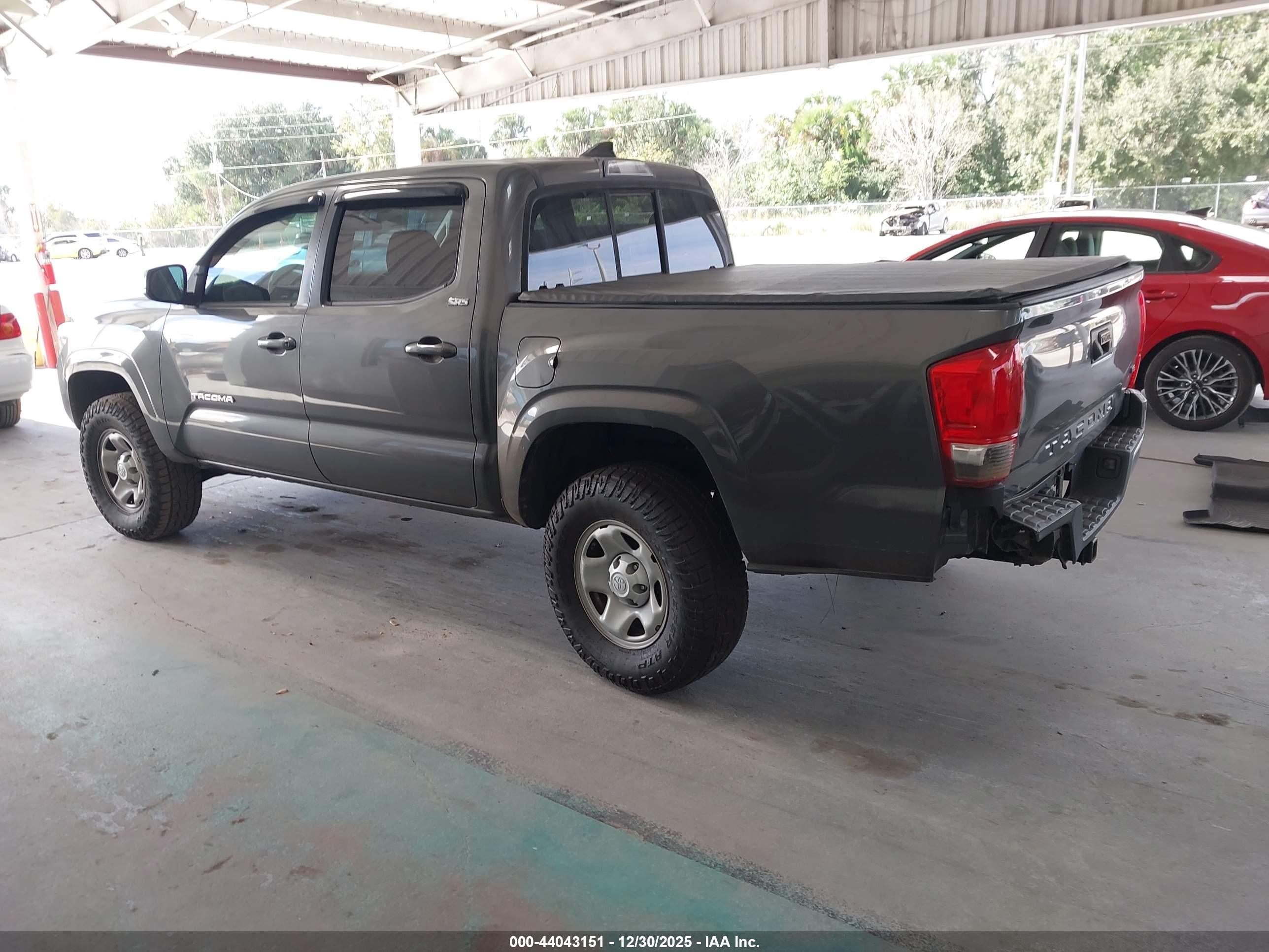 TOYOTA TACOMA image 3