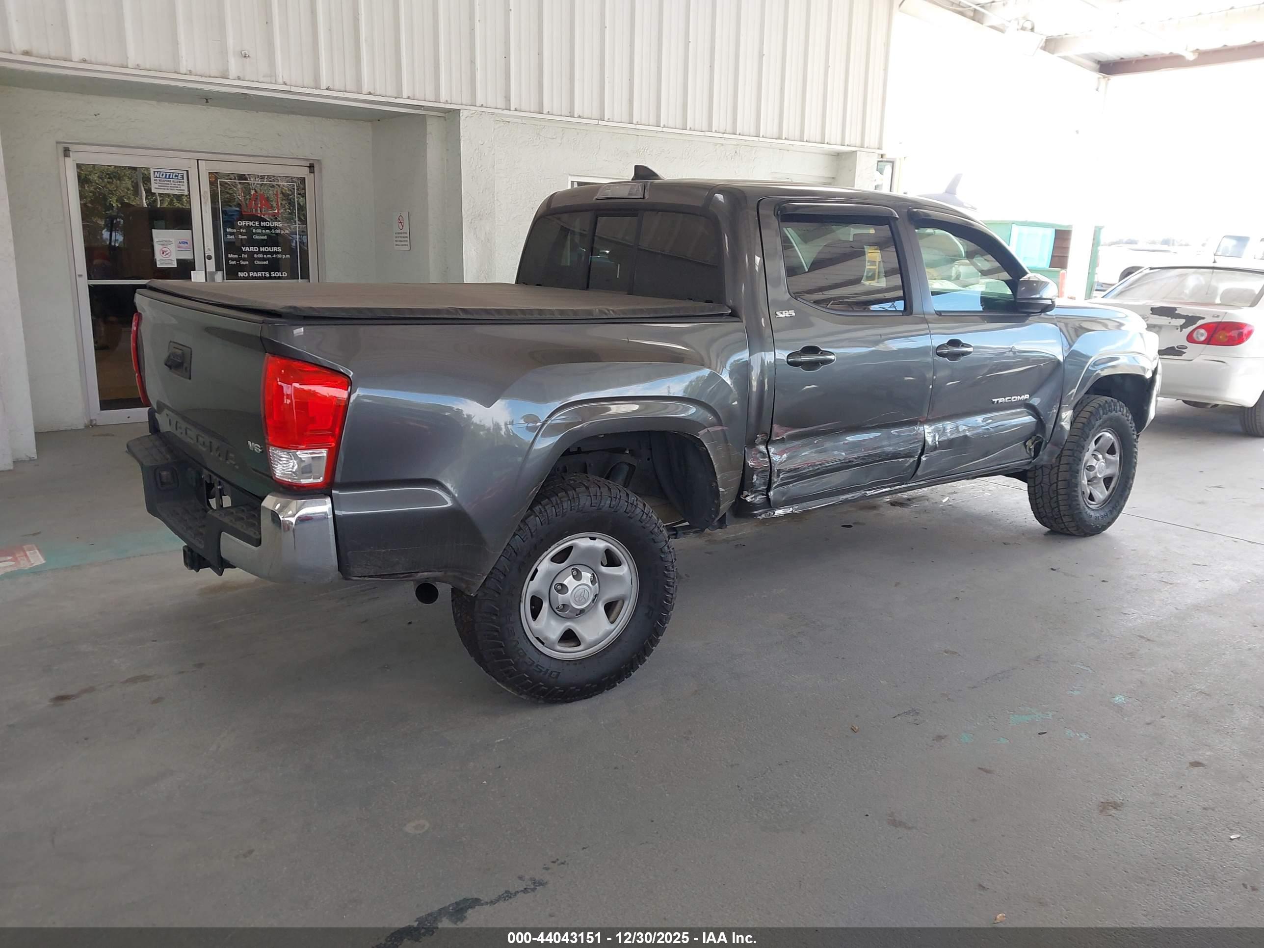 TOYOTA TACOMA image 4