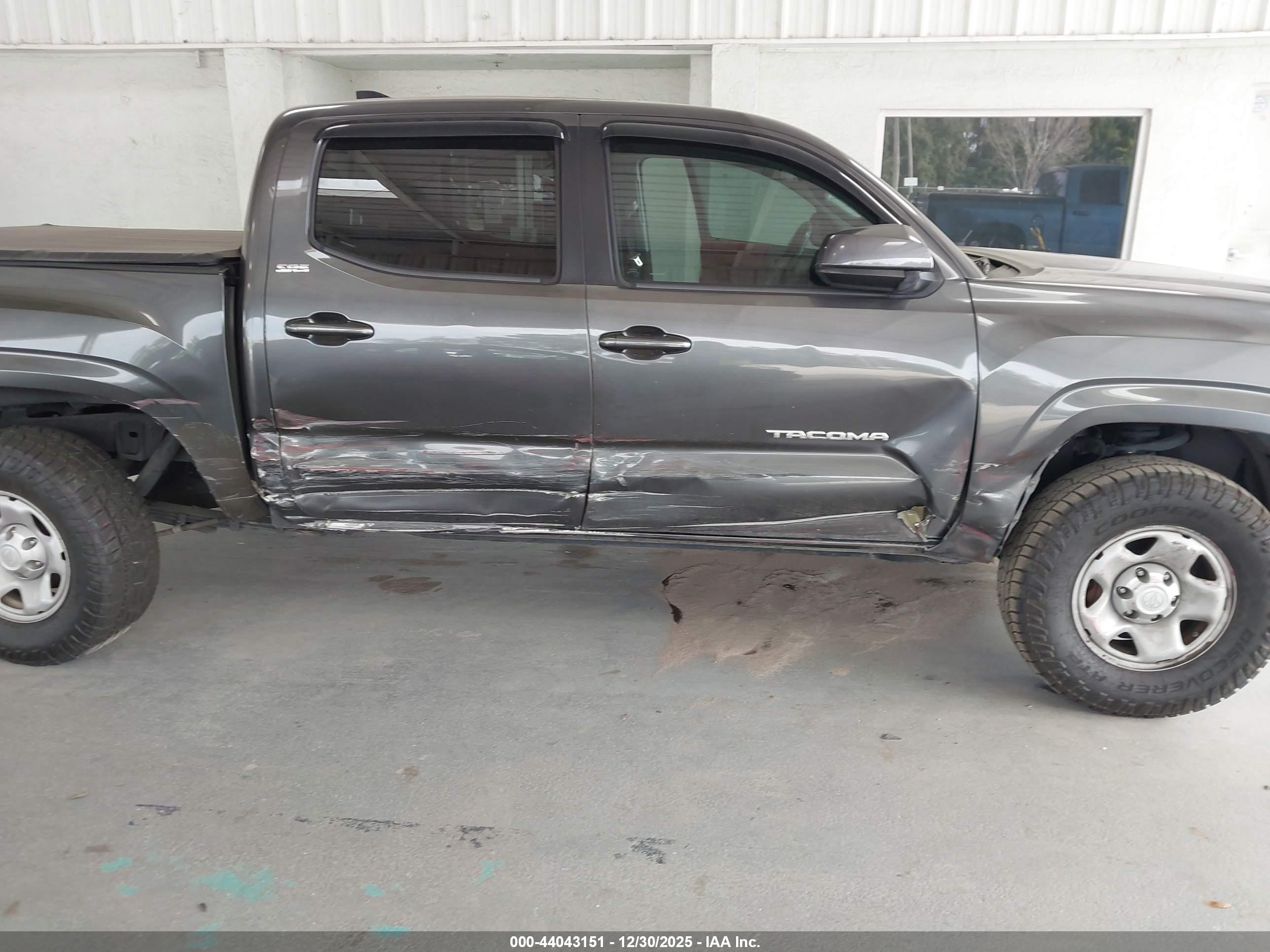 TOYOTA TACOMA image 6