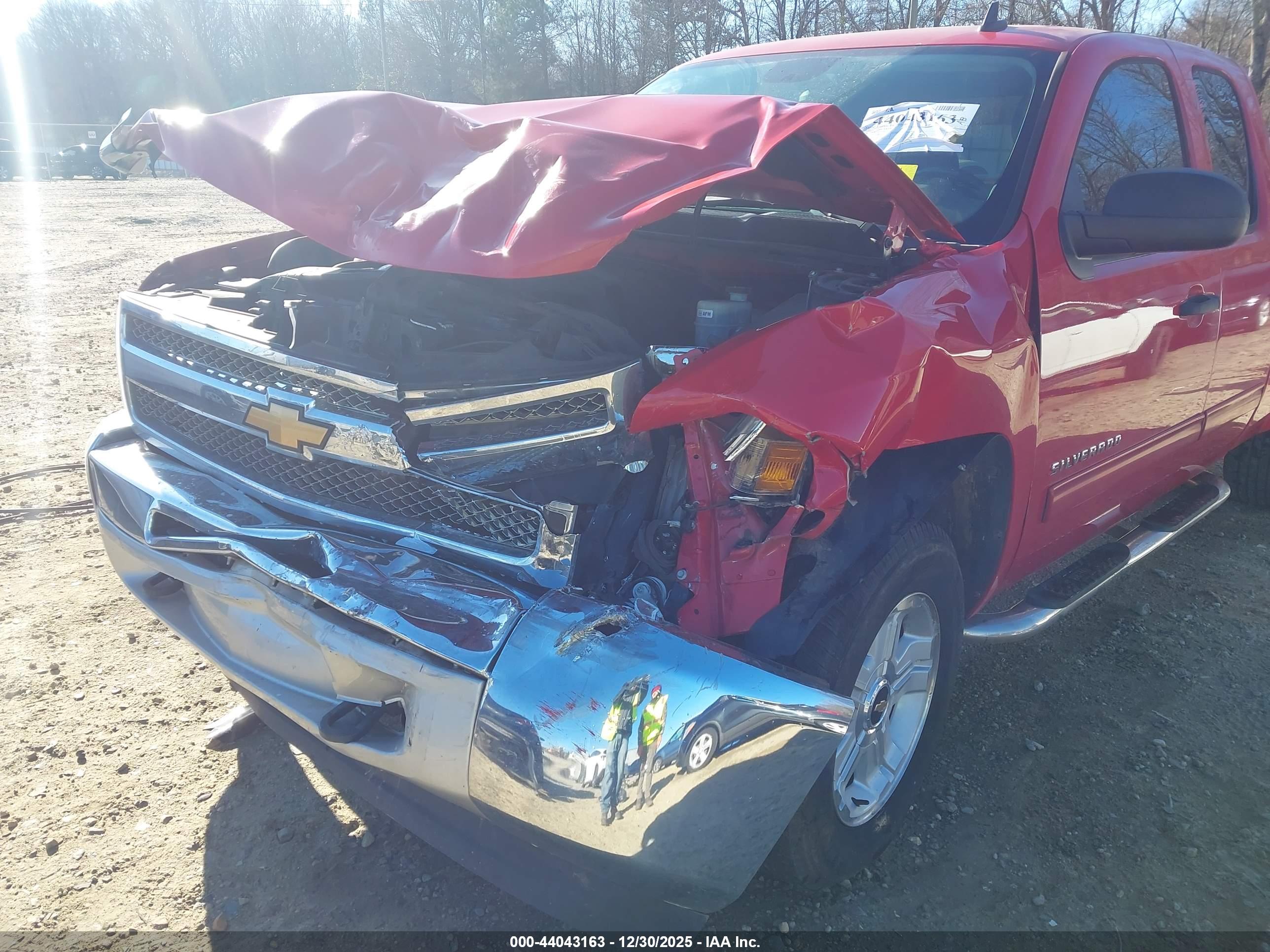 CHEVROLET SILVERADO image 6