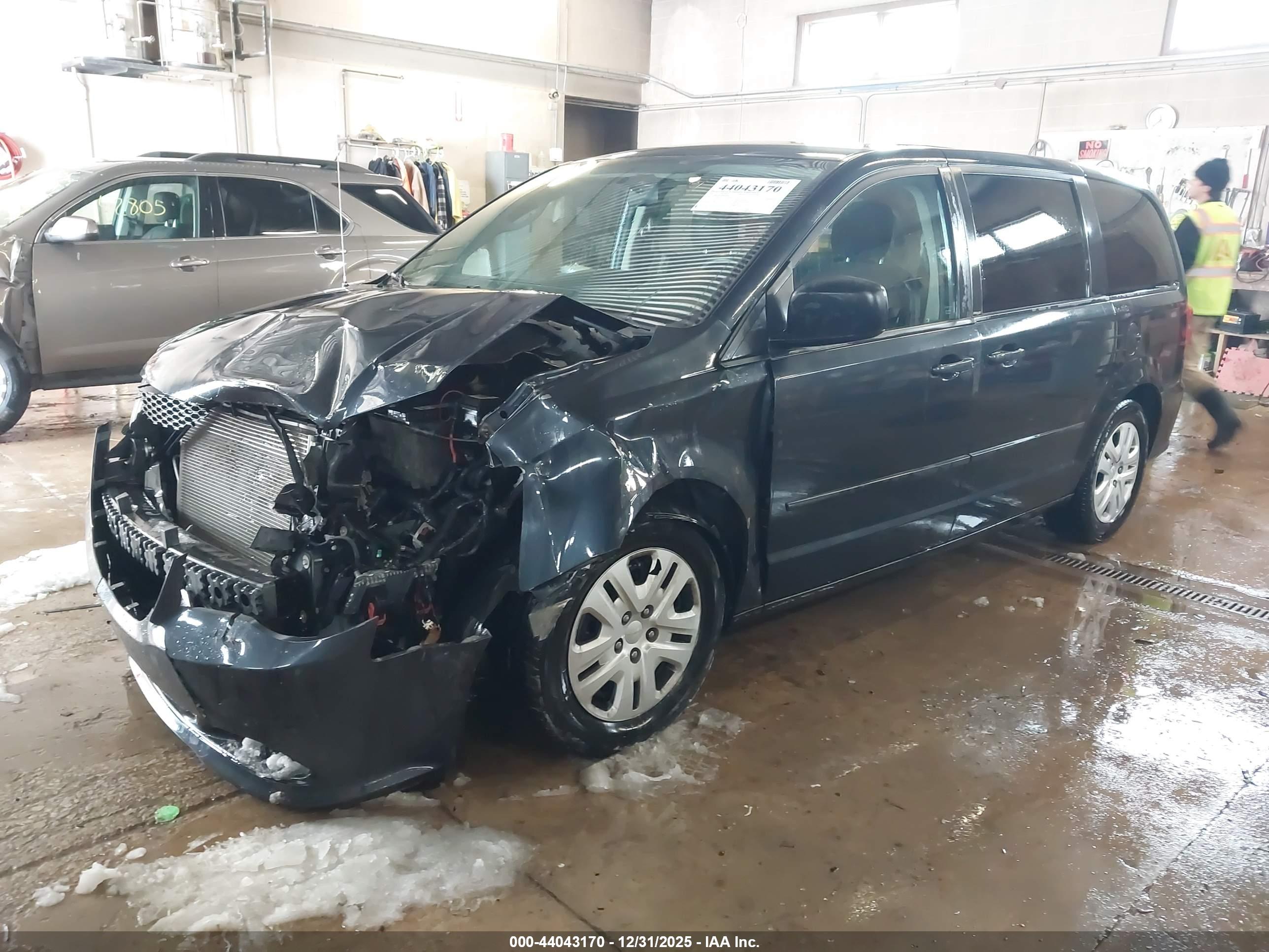 DODGE GRAND image 2