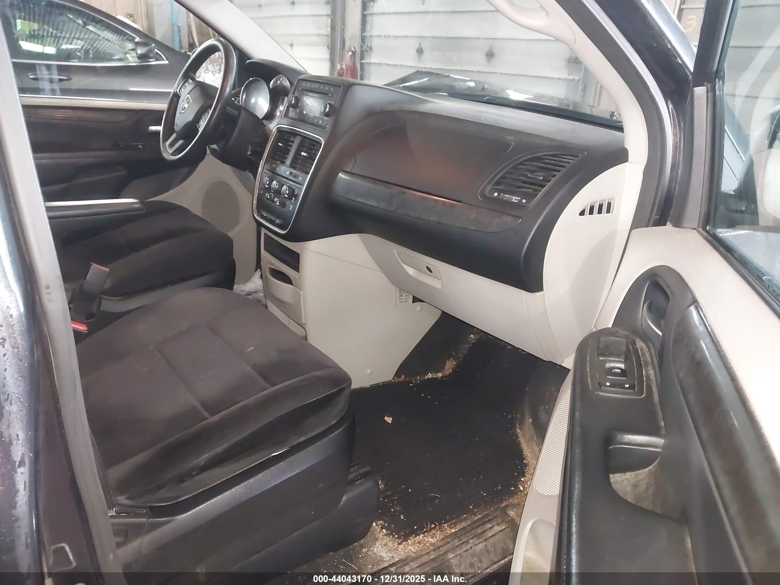 DODGE GRAND image 5