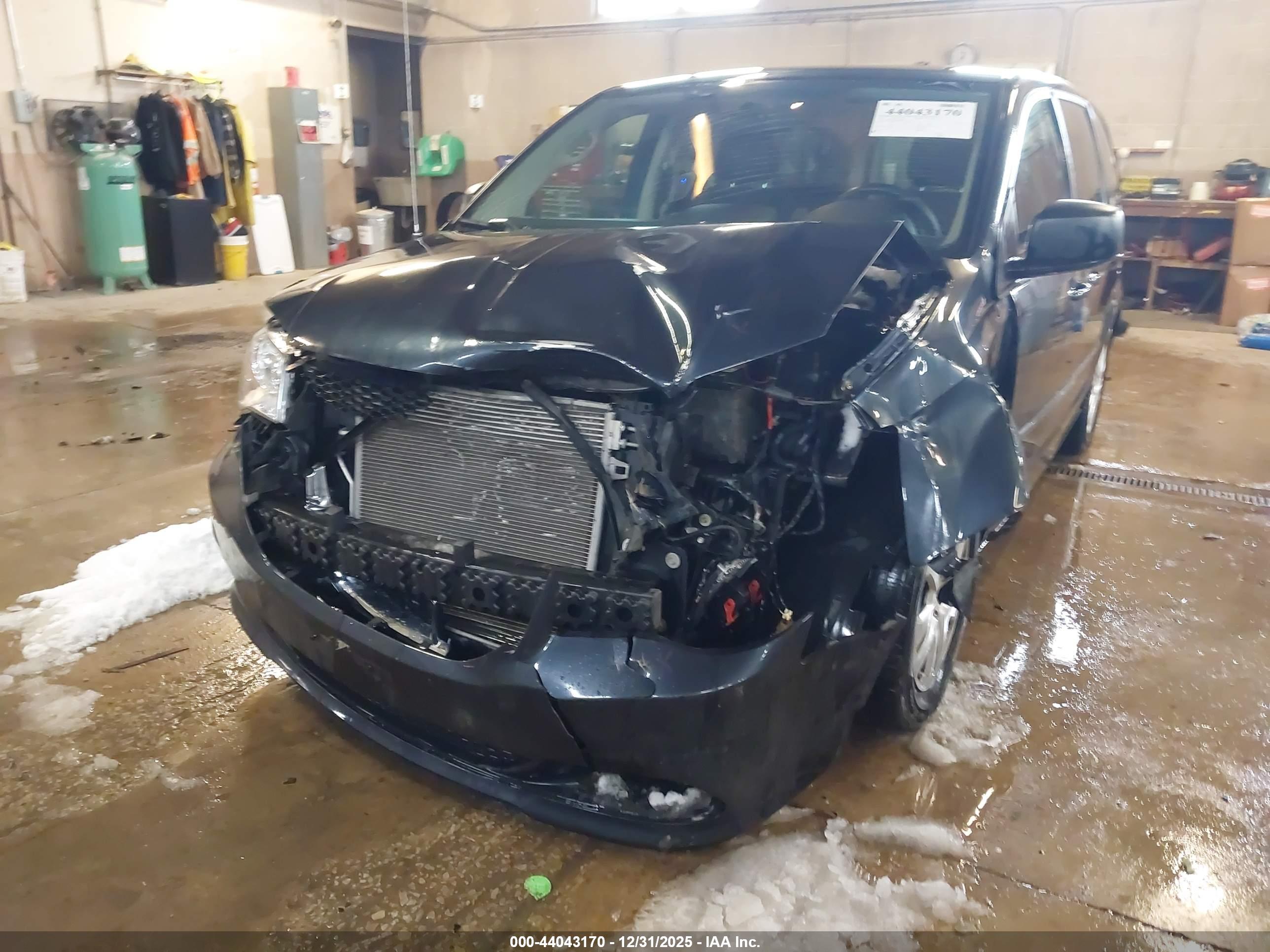 DODGE GRAND image 6