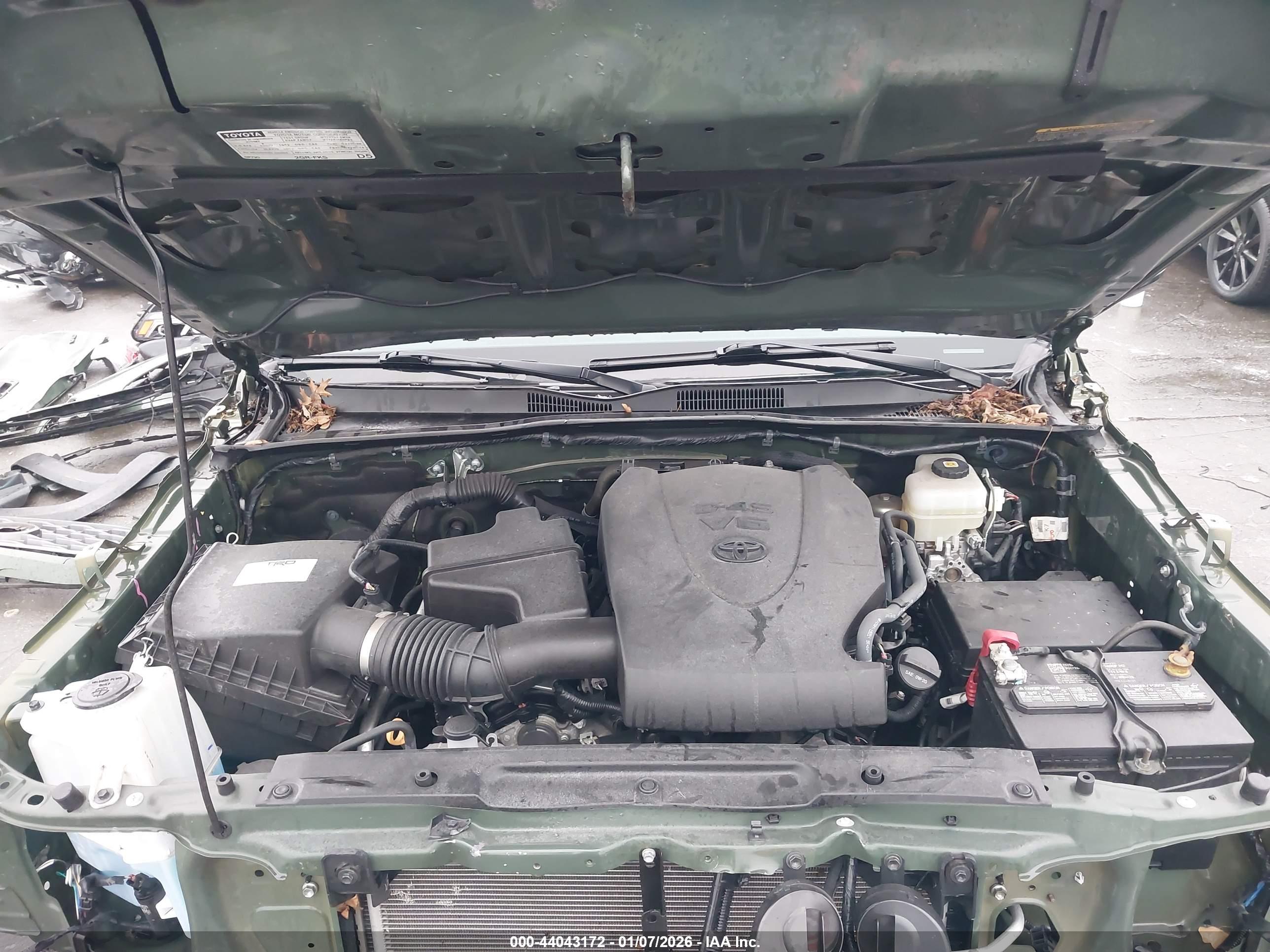 TOYOTA TACOMA image 10