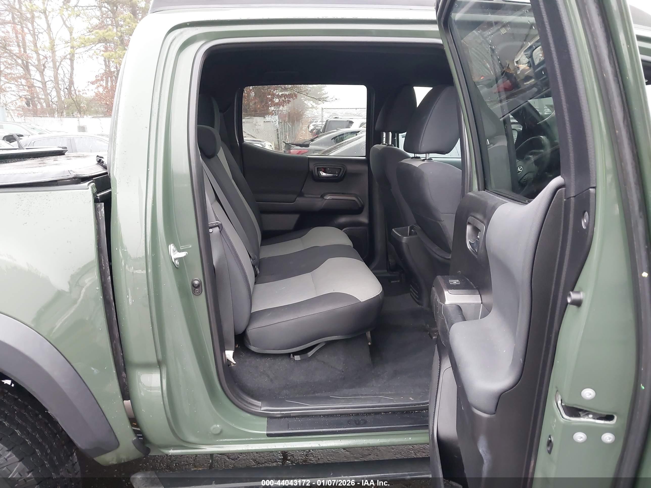 TOYOTA TACOMA image 8