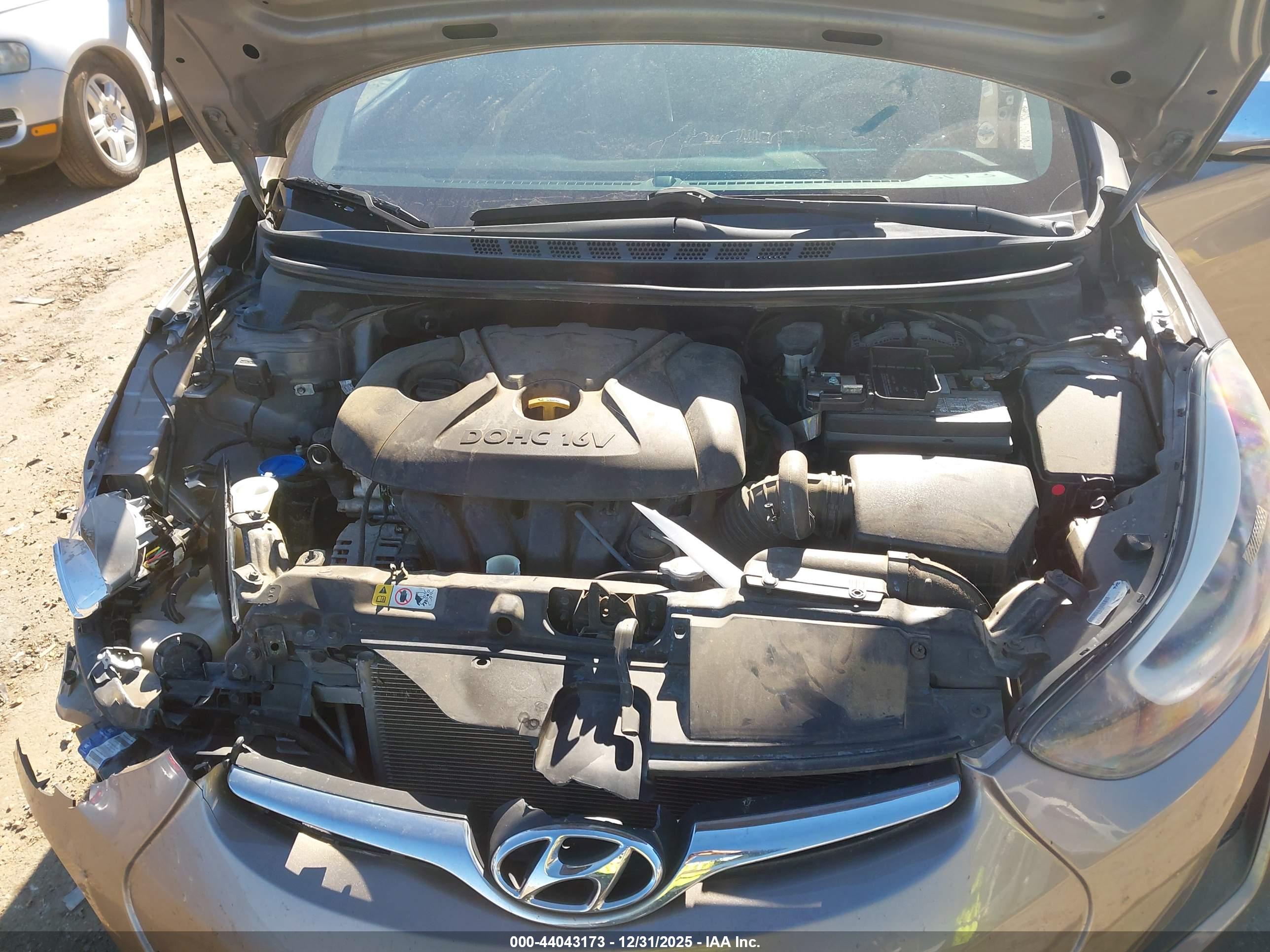 HYUNDAI ELANTRA image 10