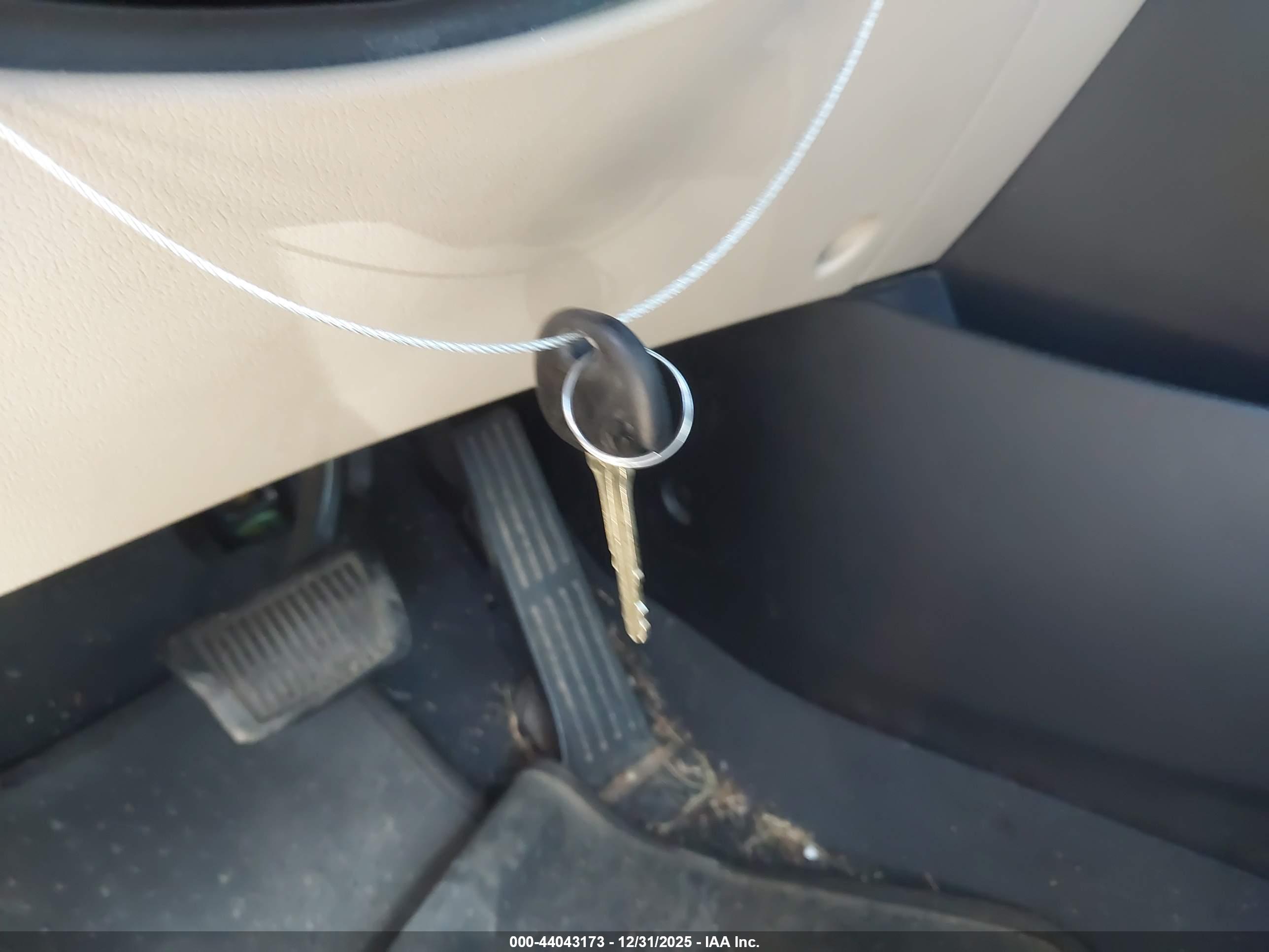 HYUNDAI ELANTRA image 11
