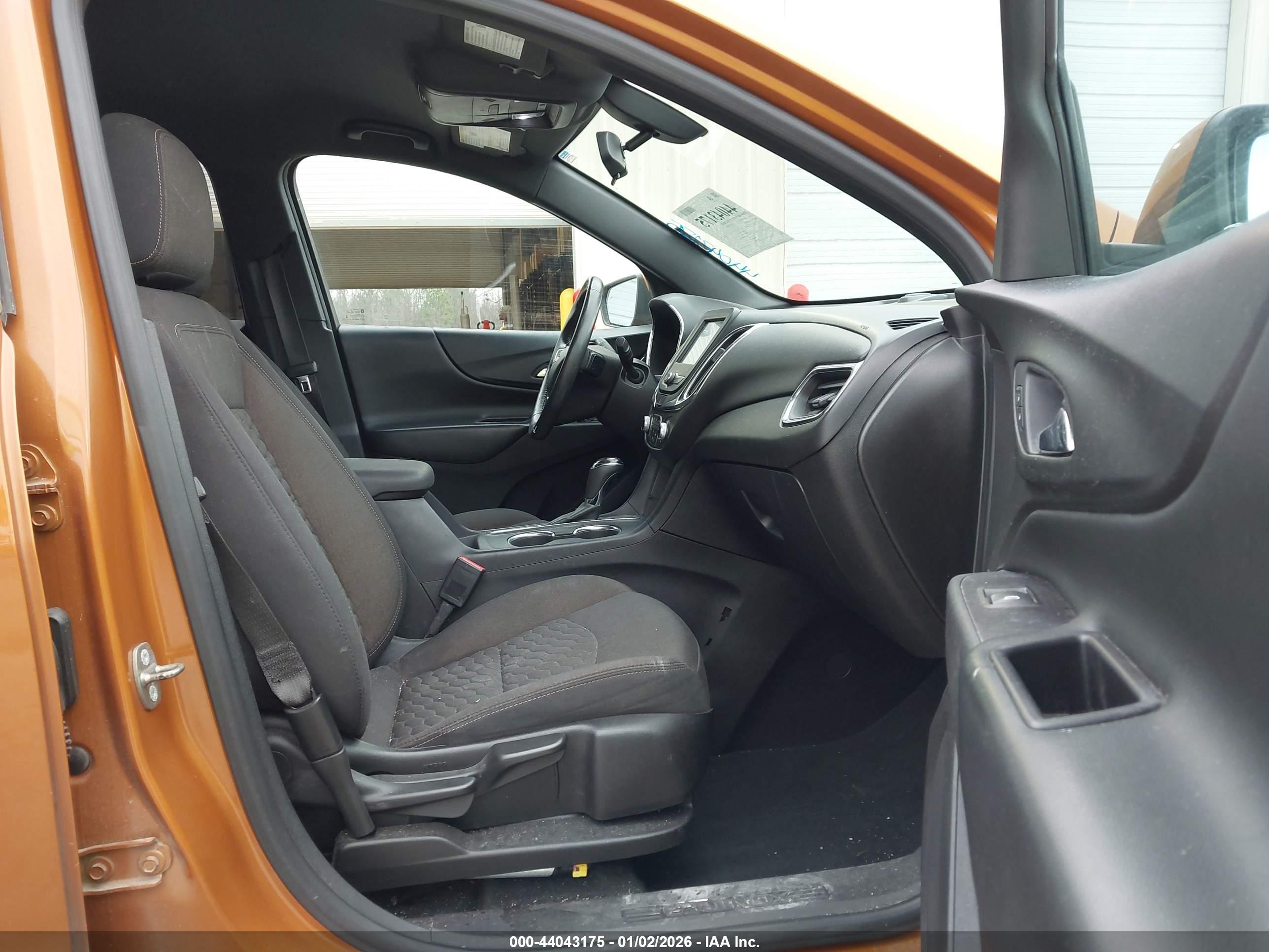 CHEVROLET EQUINOX image 5