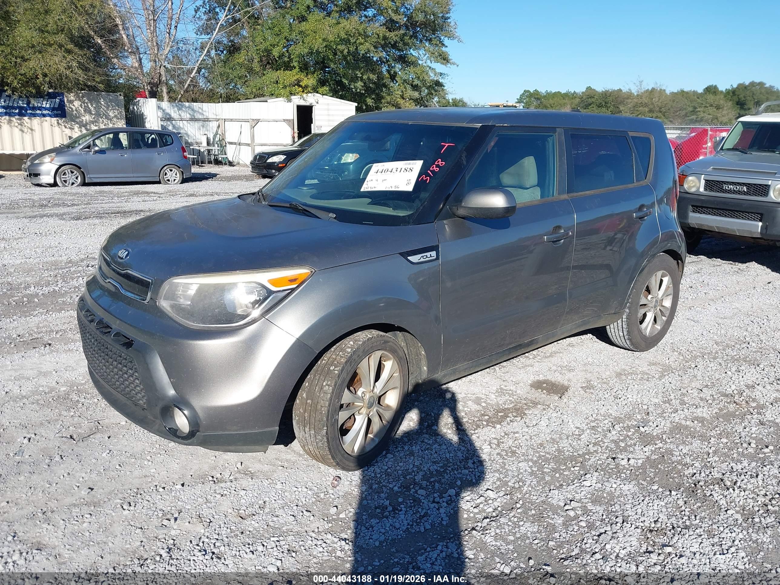 KIA SOUL image 2