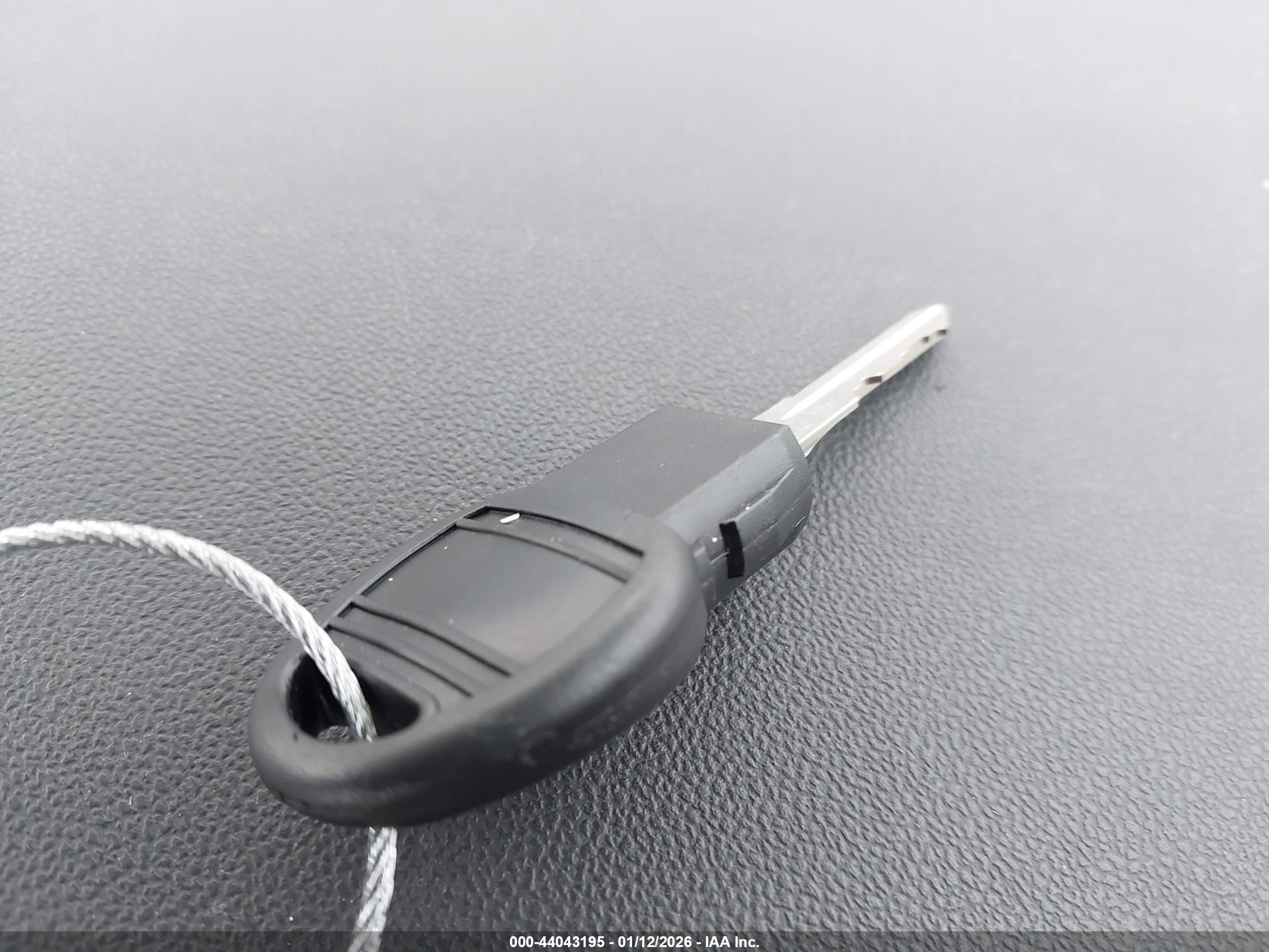 DODGE CHALLENGER image 11