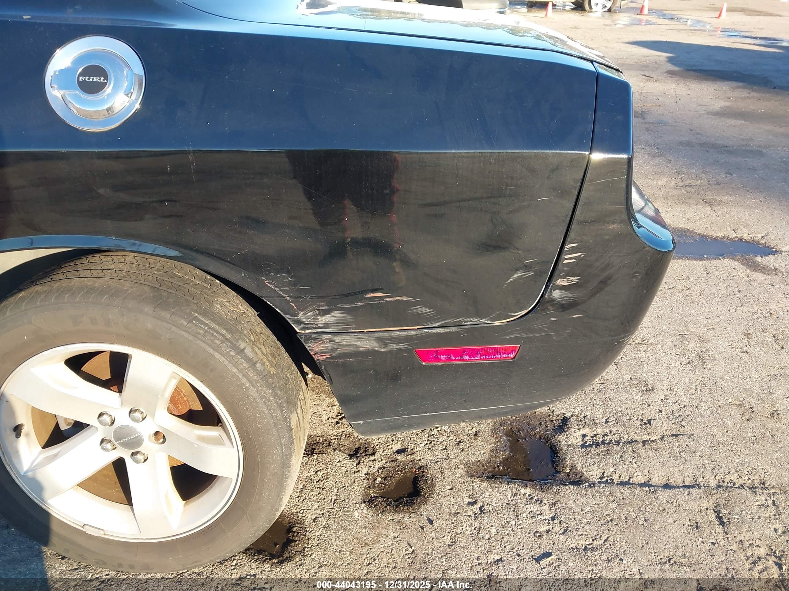 DODGE CHALLENGER image 6