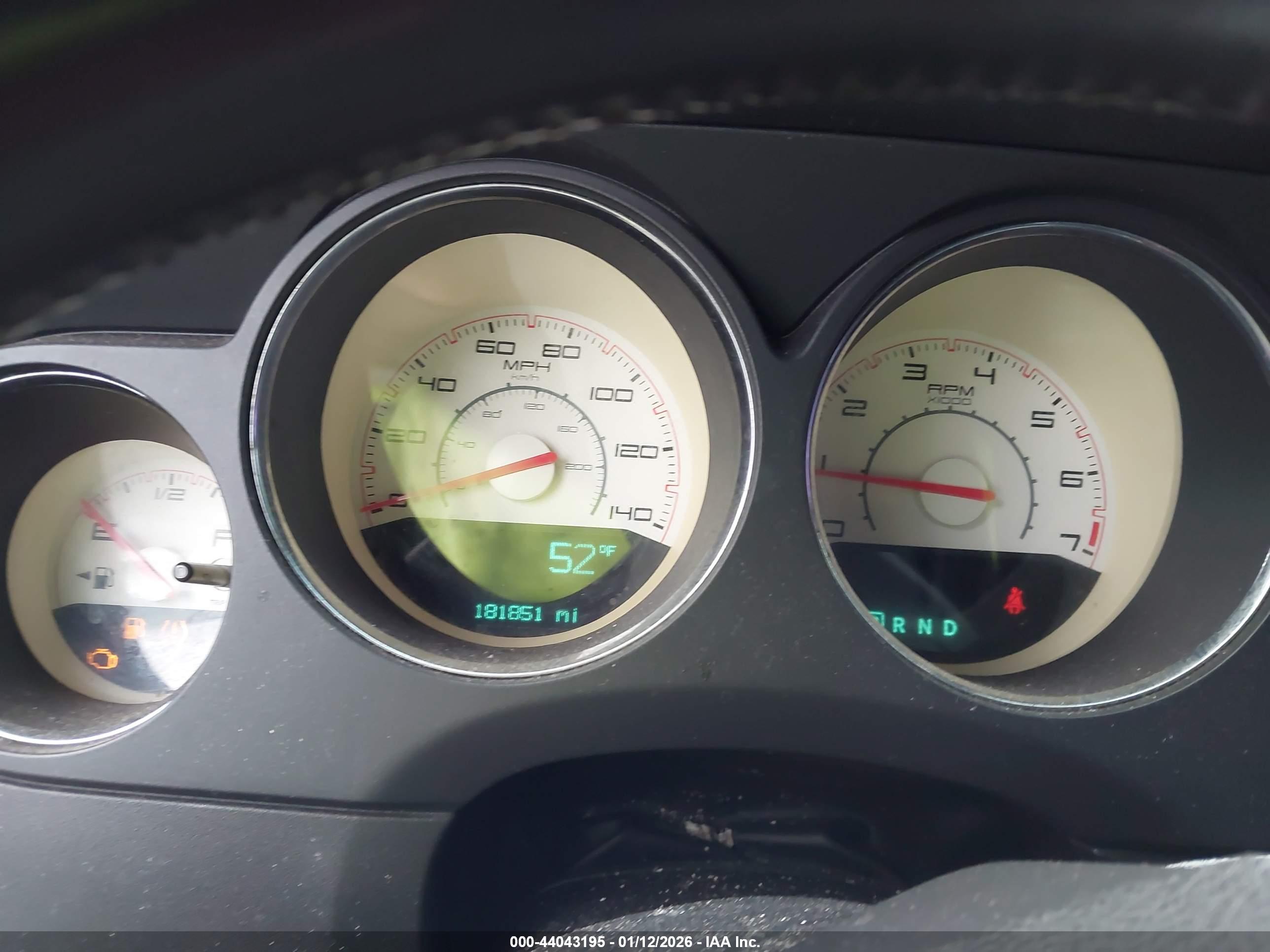 DODGE CHALLENGER image 7