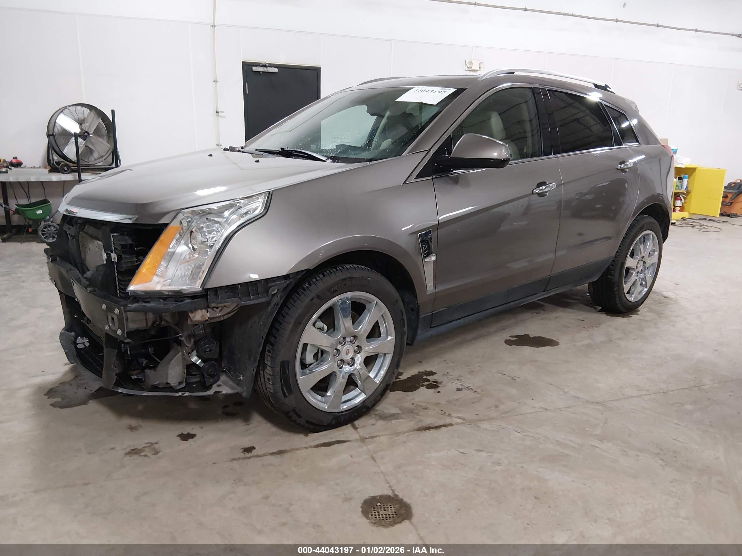 CADILLAC SRX image 2