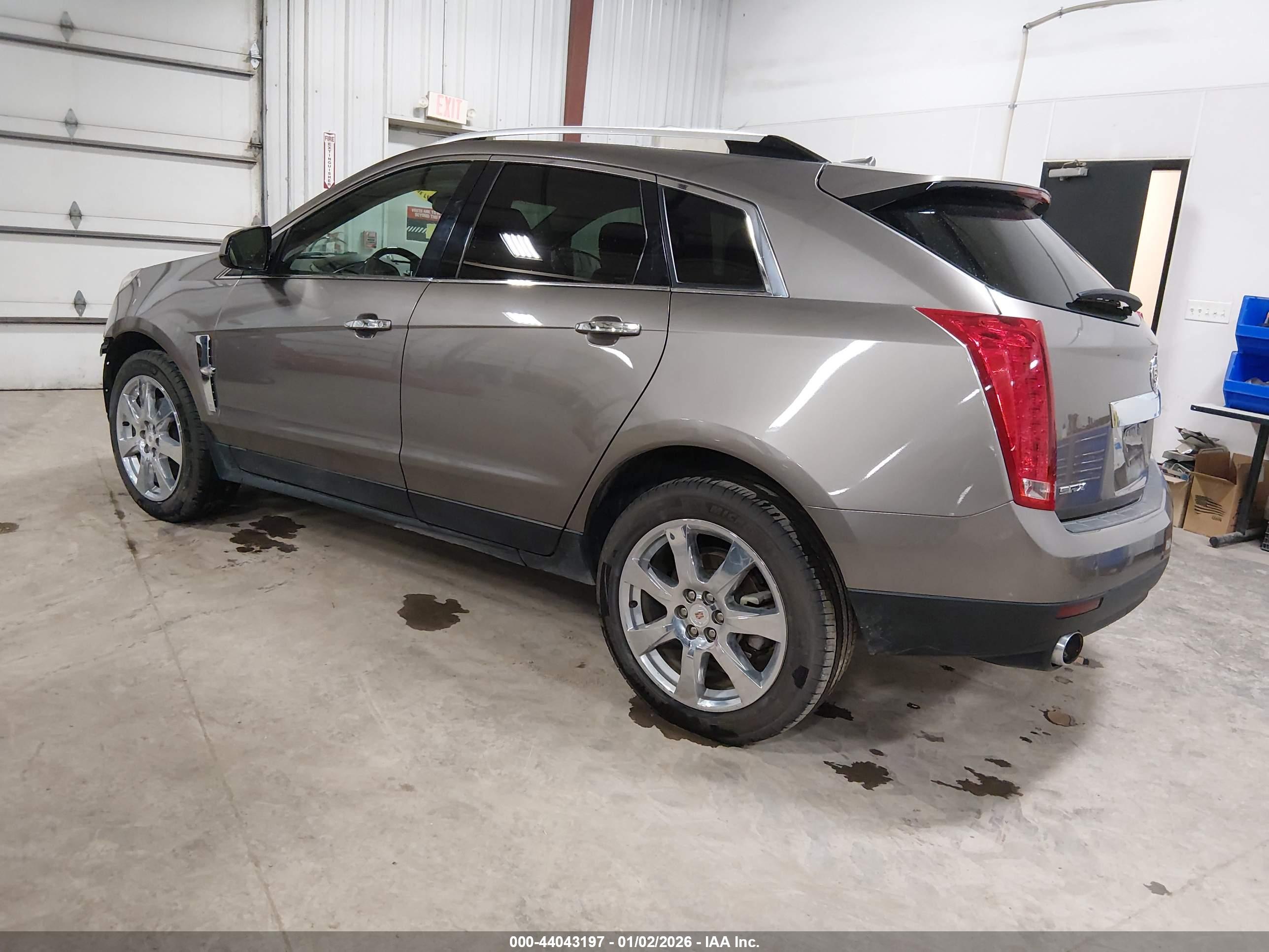 CADILLAC SRX image 3