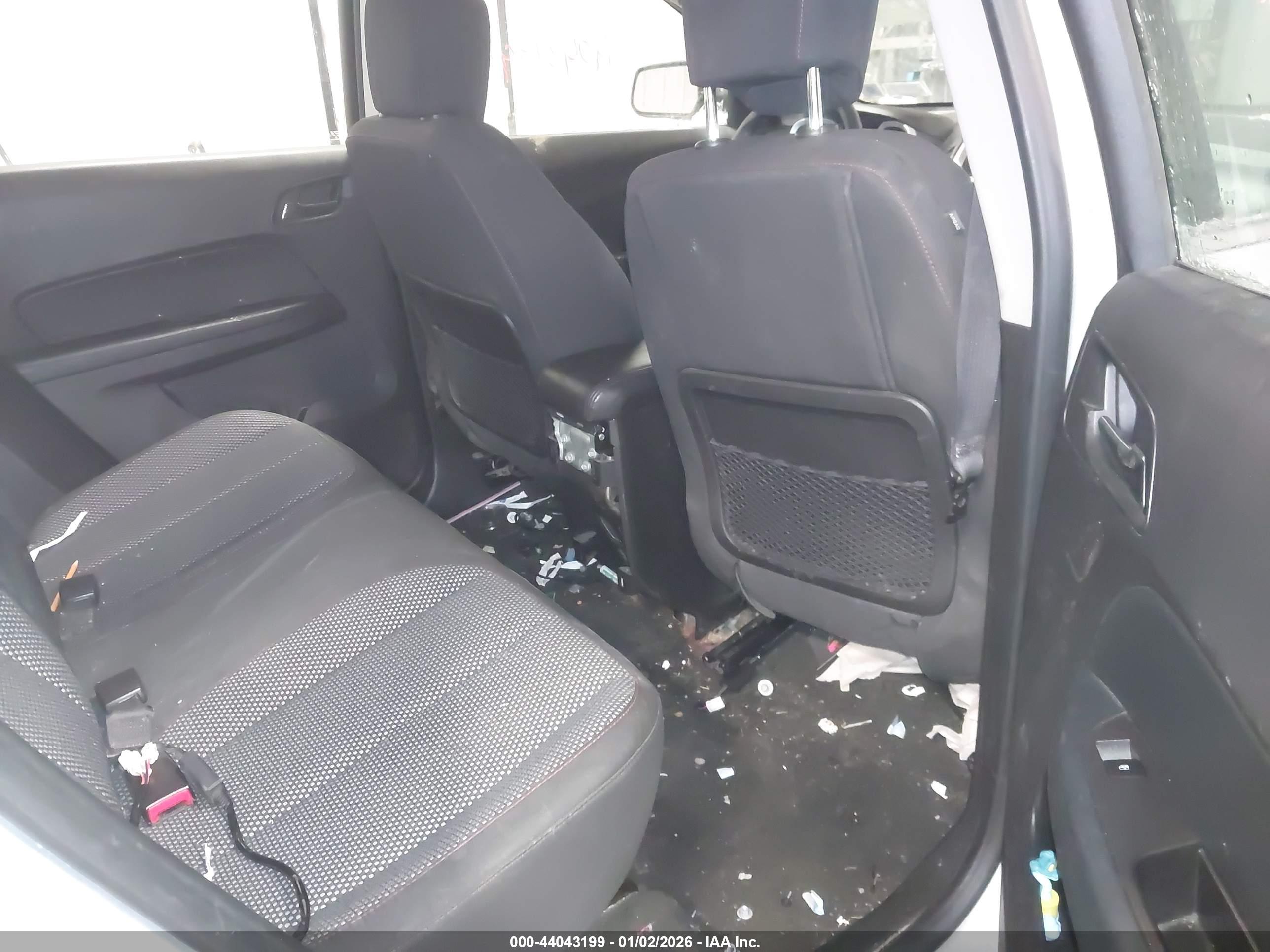 CHEVROLET EQUINOX image 8