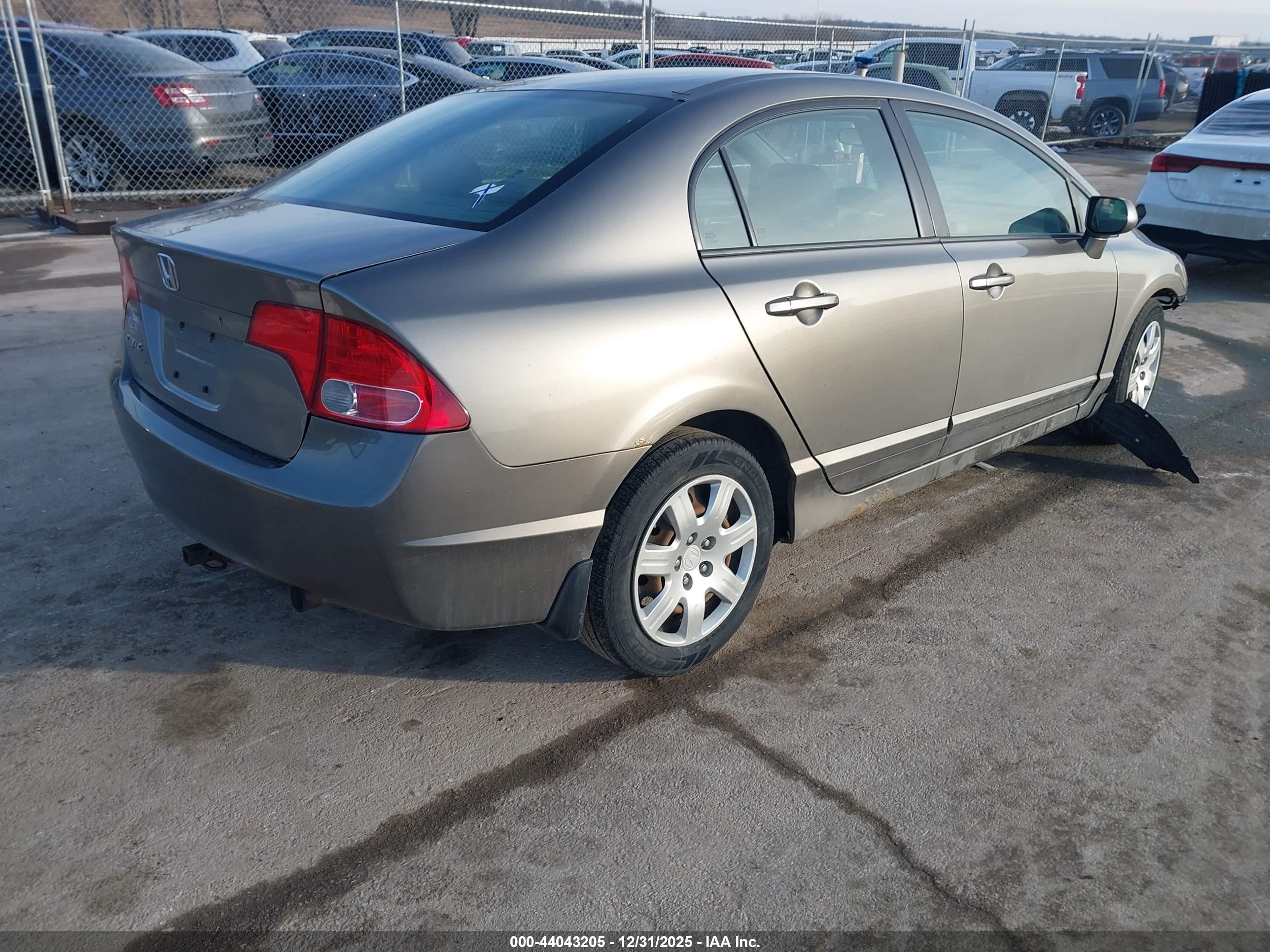 HONDA CIVIC image 4