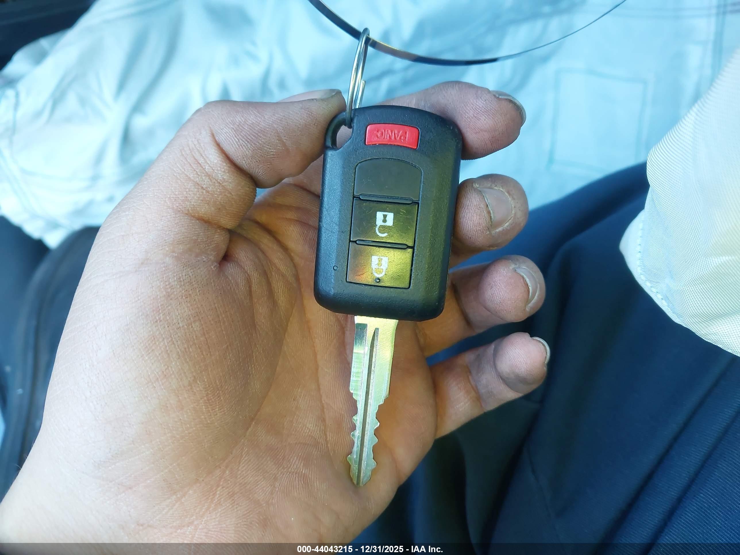 MITSUBISHI MIRAGE image 11