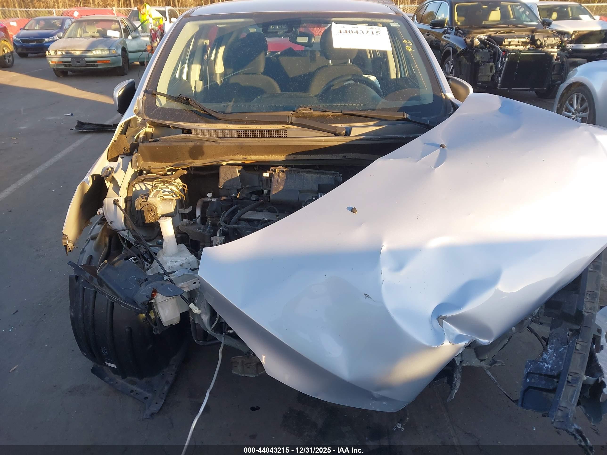 MITSUBISHI MIRAGE image 6