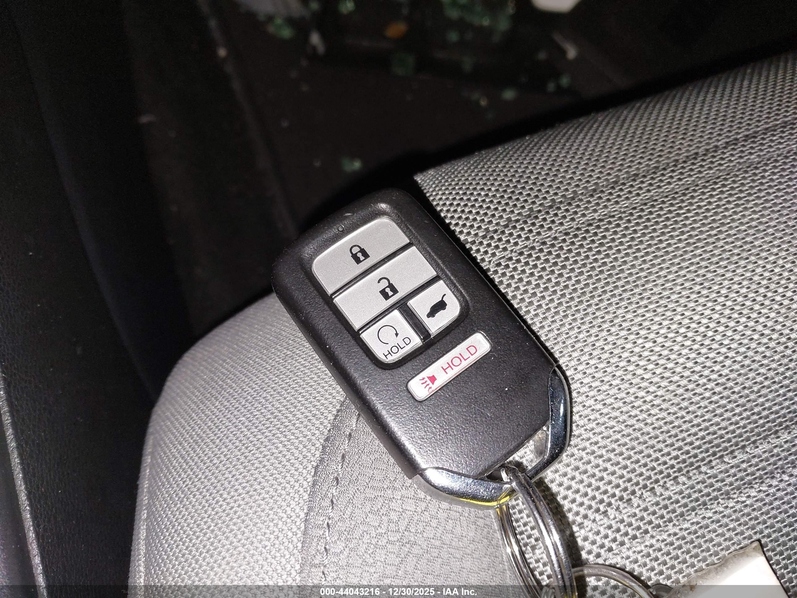 HONDA CR-V image 11