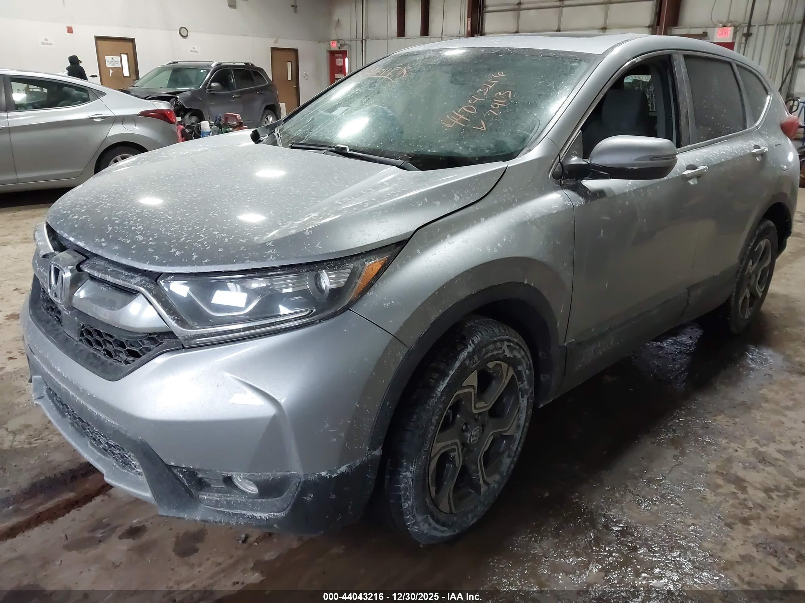 HONDA CR-V image 2