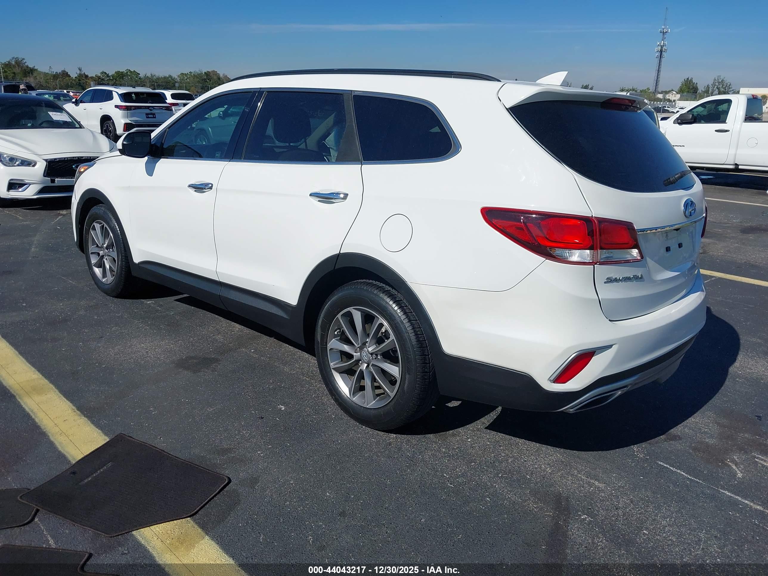 HYUNDAI SANTA image 3