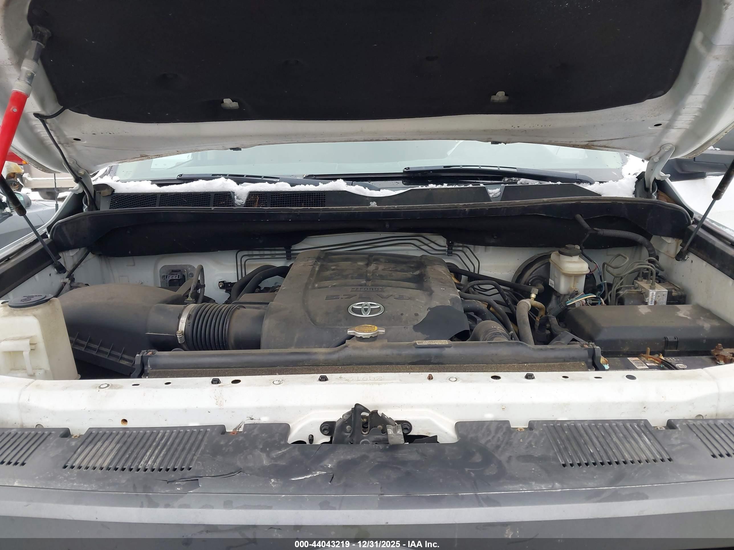 TOYOTA TUNDRA image 10