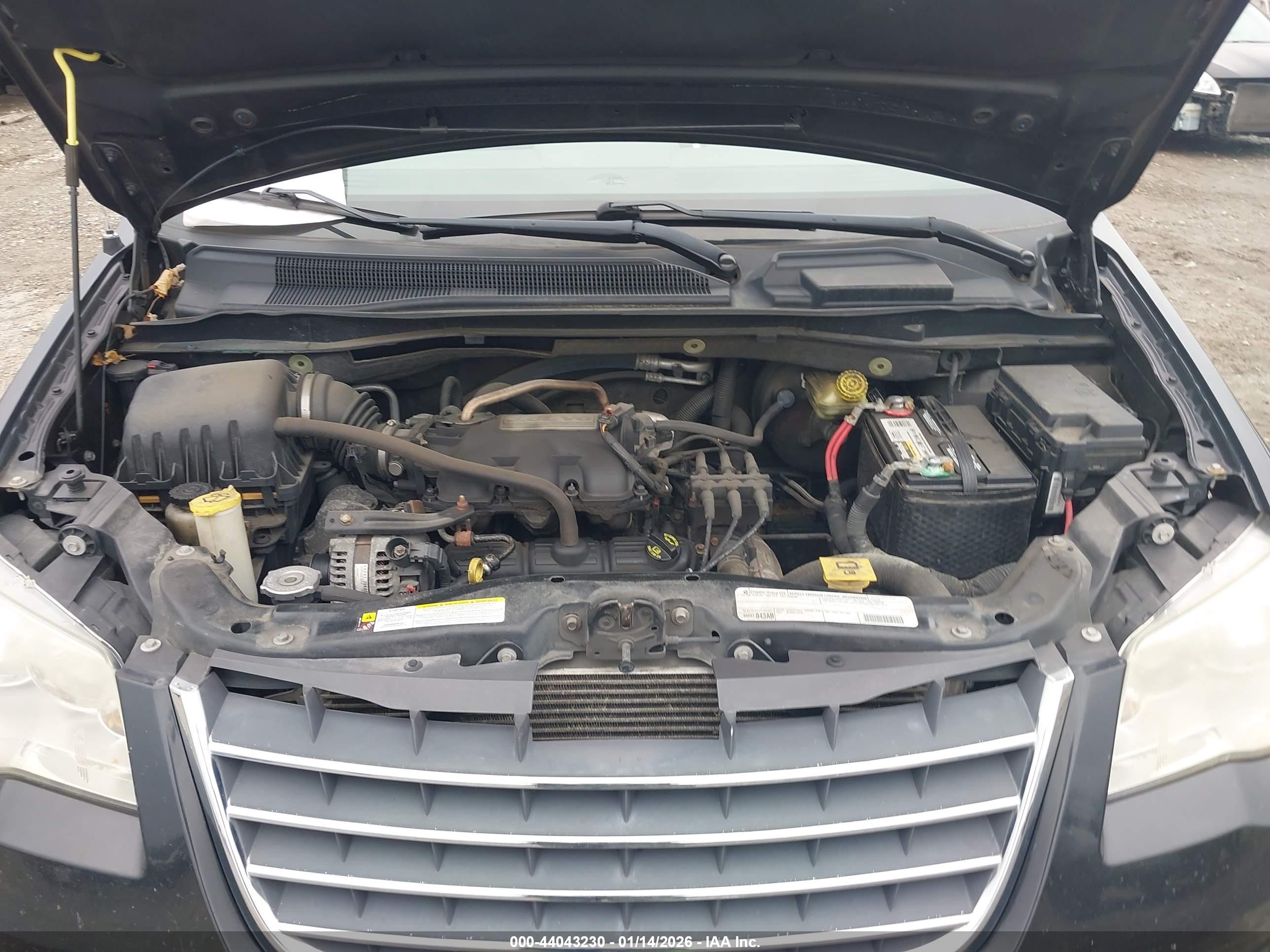 CHRYSLER TOWN image 10