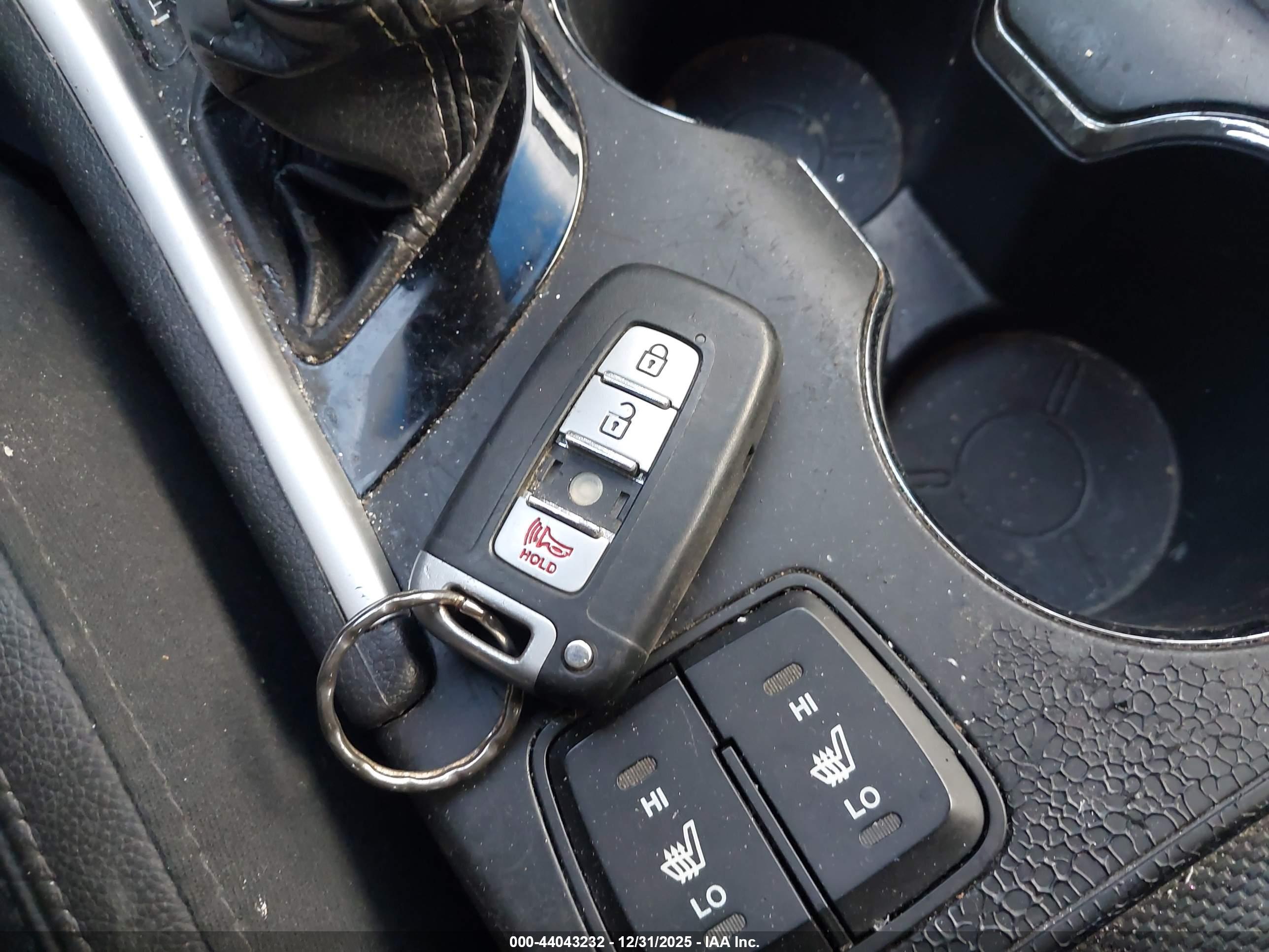 HYUNDAI SONATA image 11