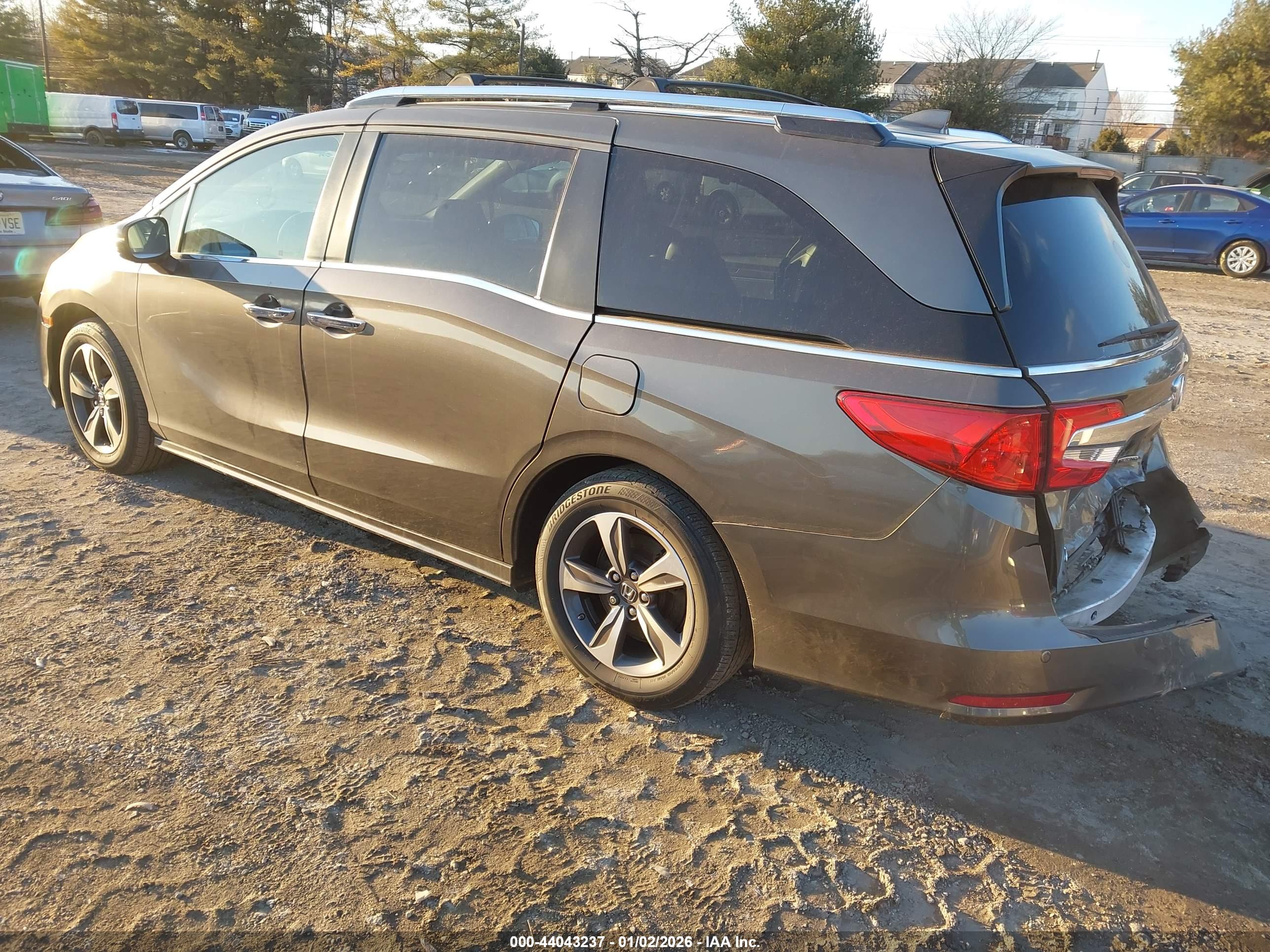 HONDA ODYSSEY image 3
