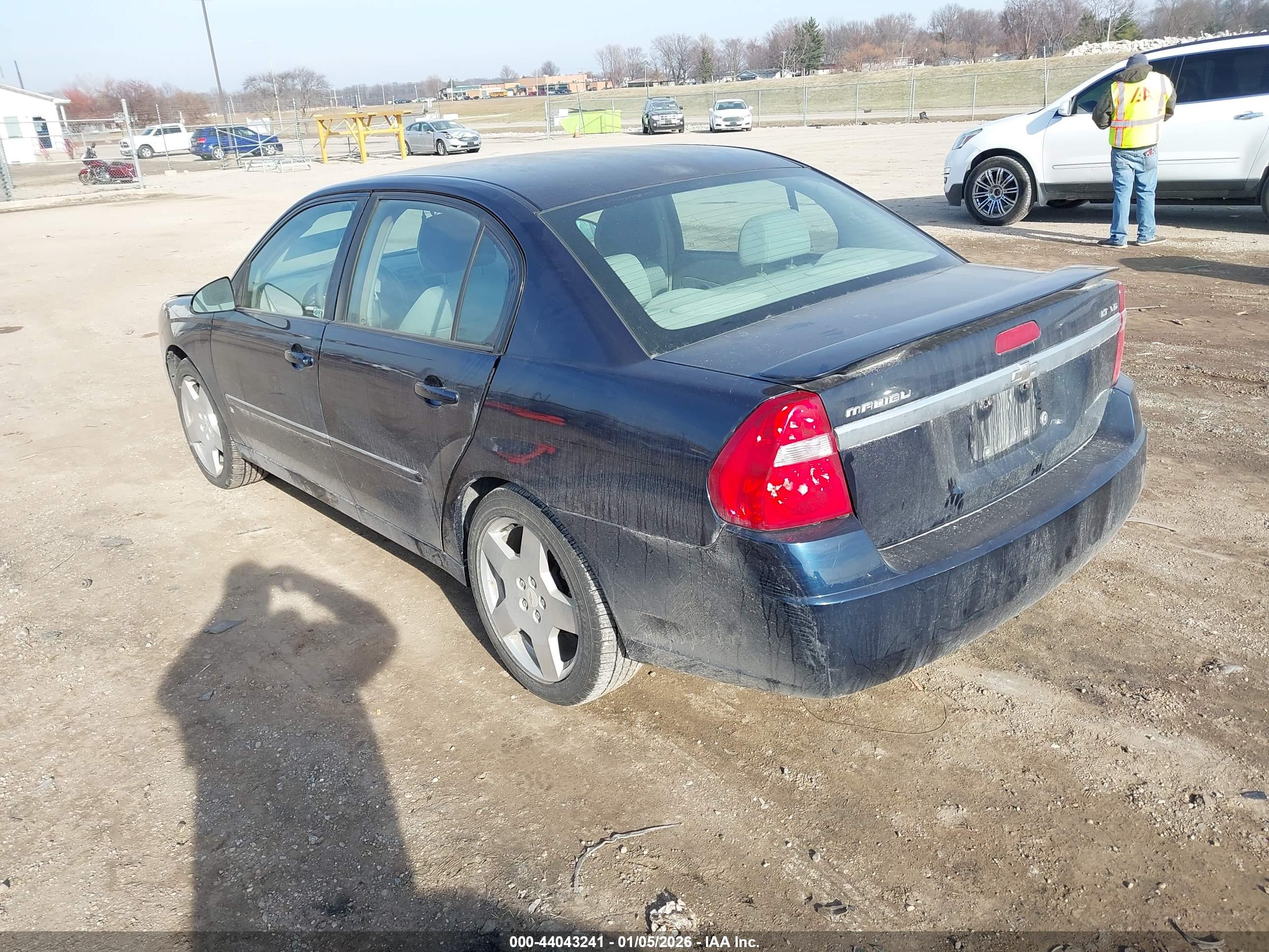 CHEVROLET MALIBU image 3