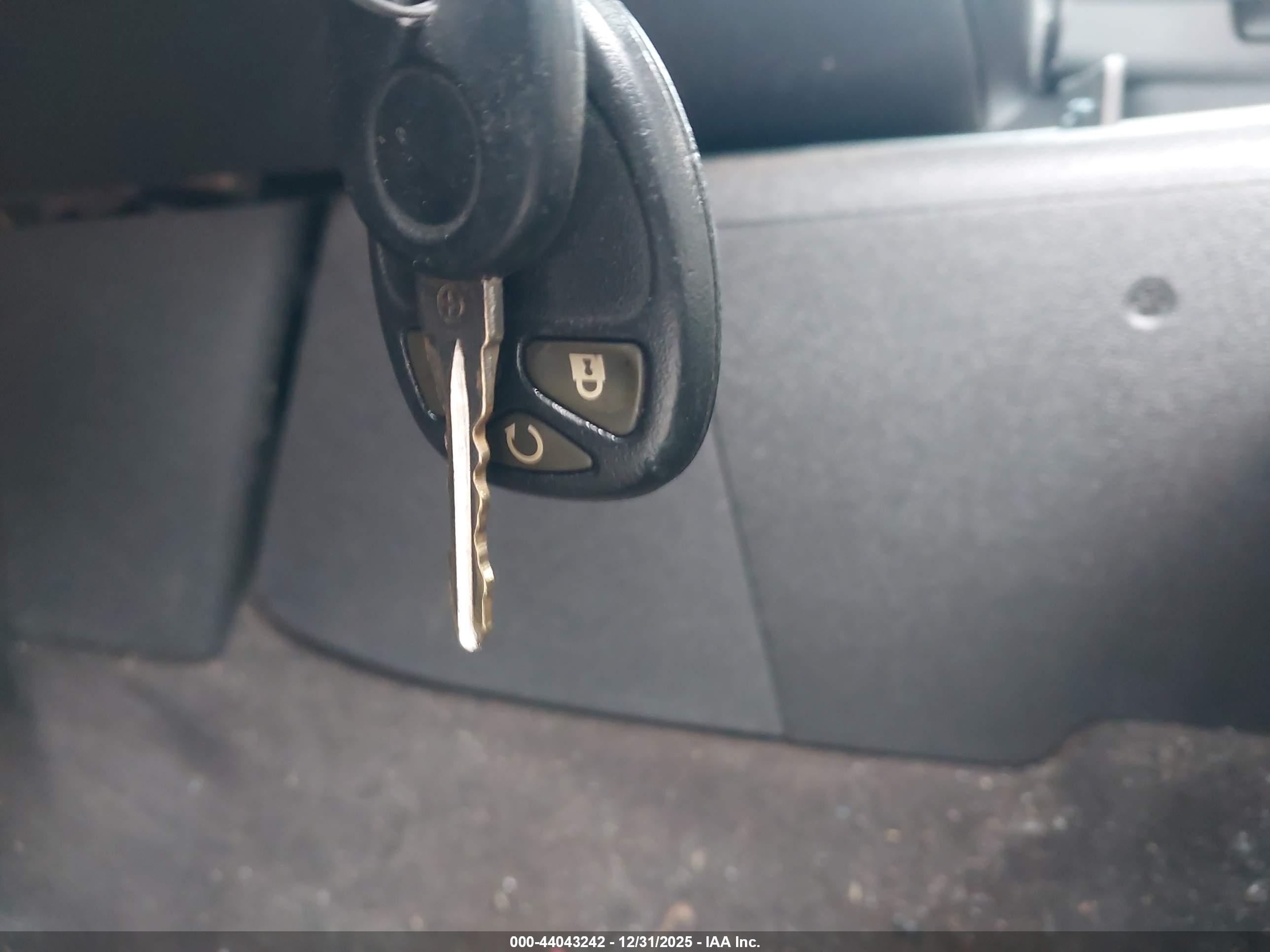 GMC SIERRA image 11