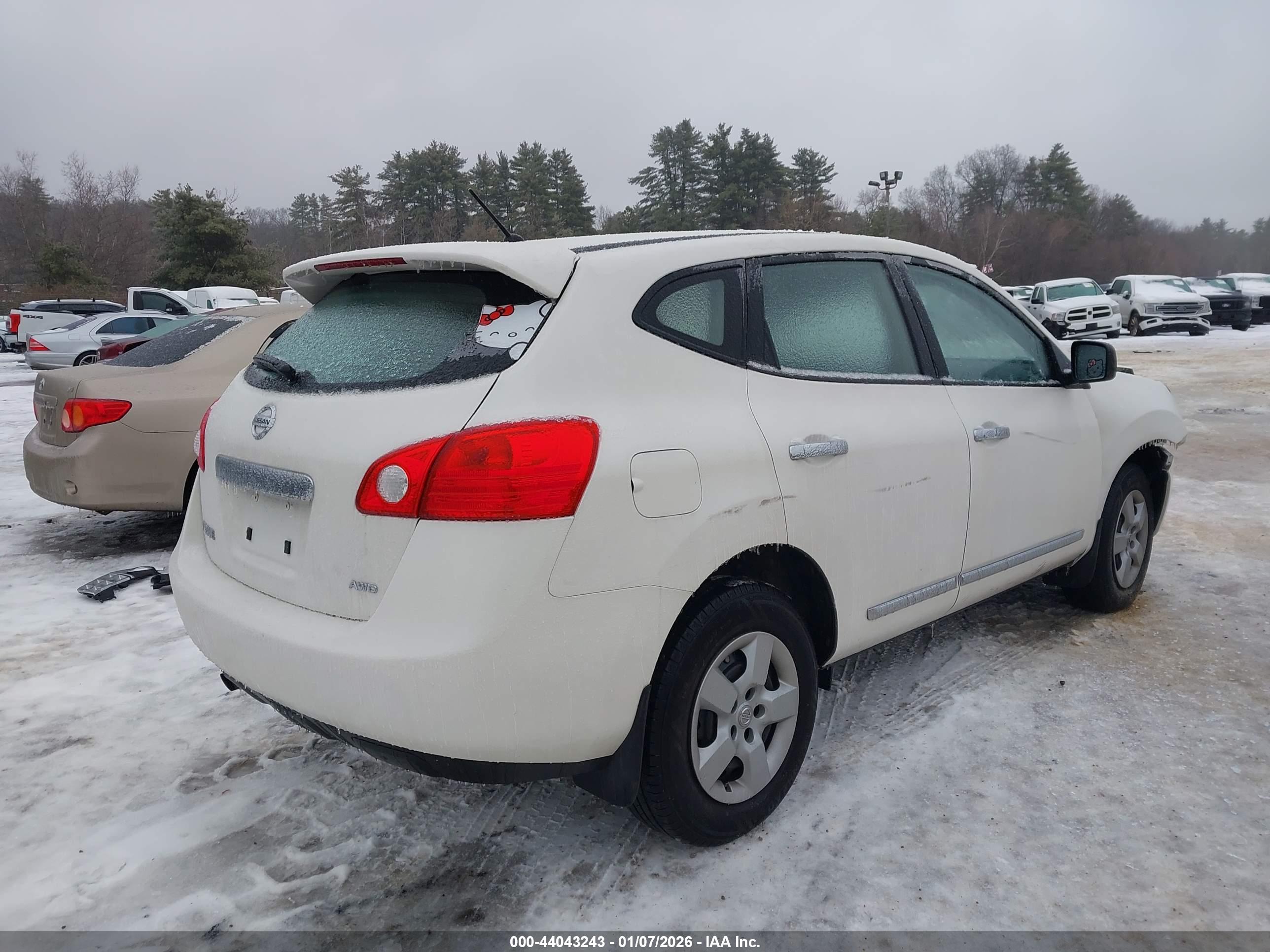 NISSAN ROGUE image 4