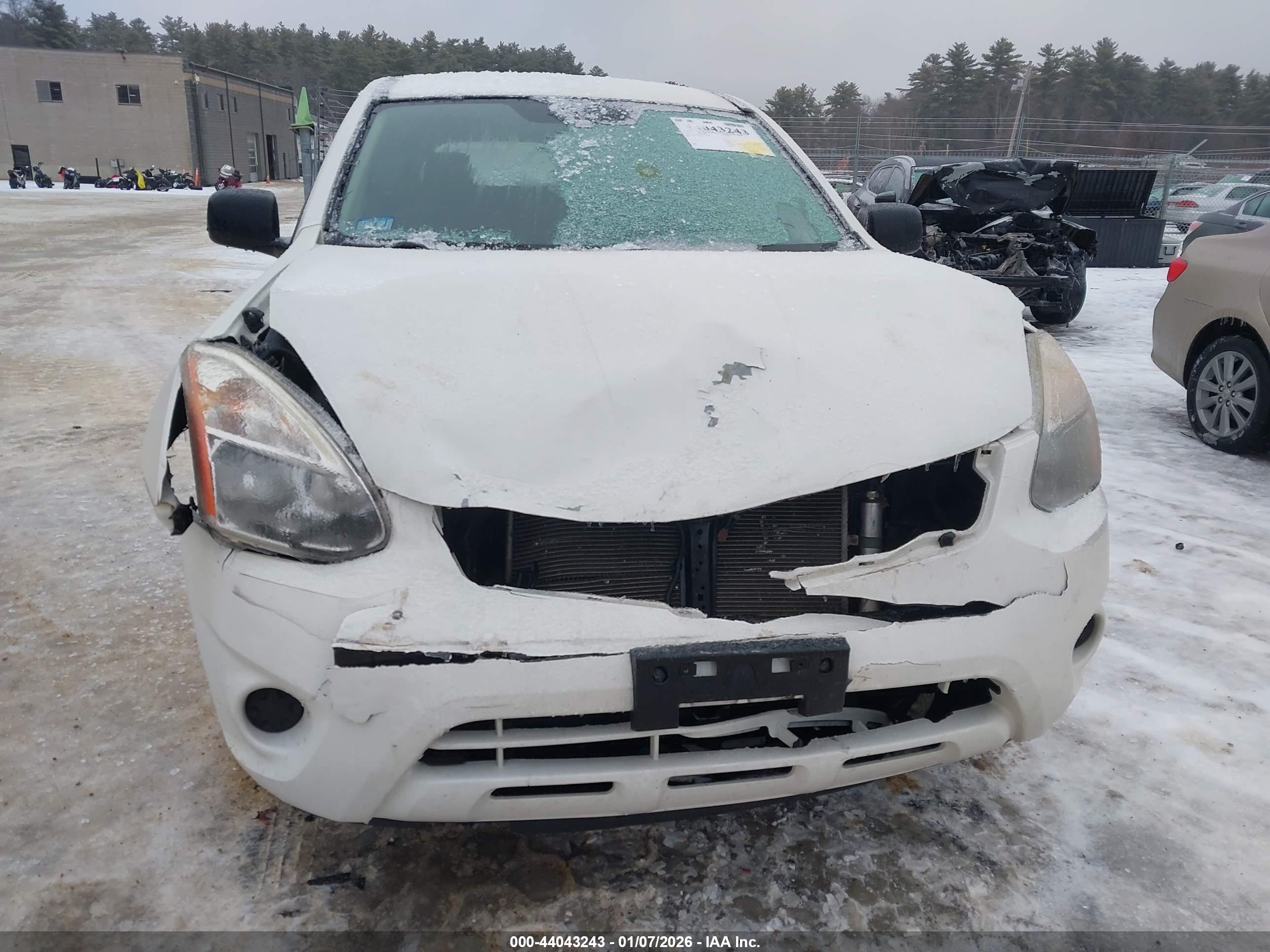 NISSAN ROGUE image 6
