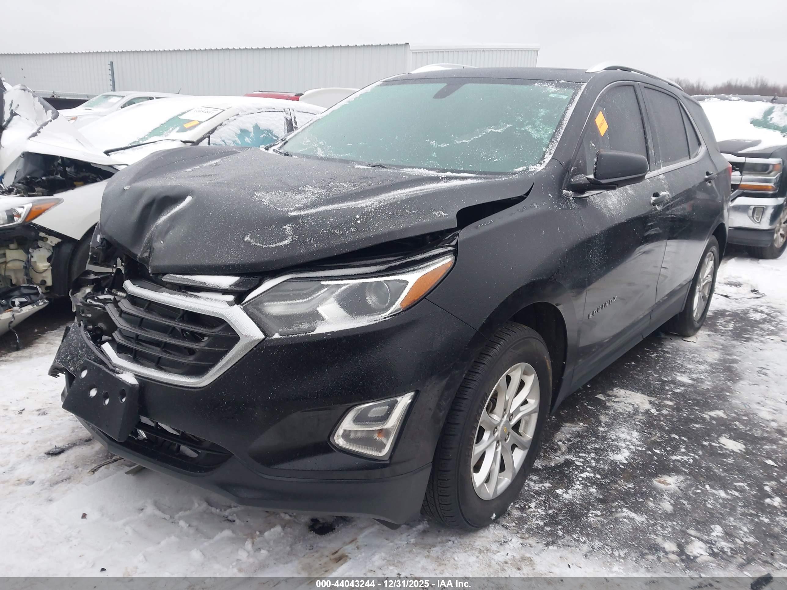 CHEVROLET EQUINOX image 2