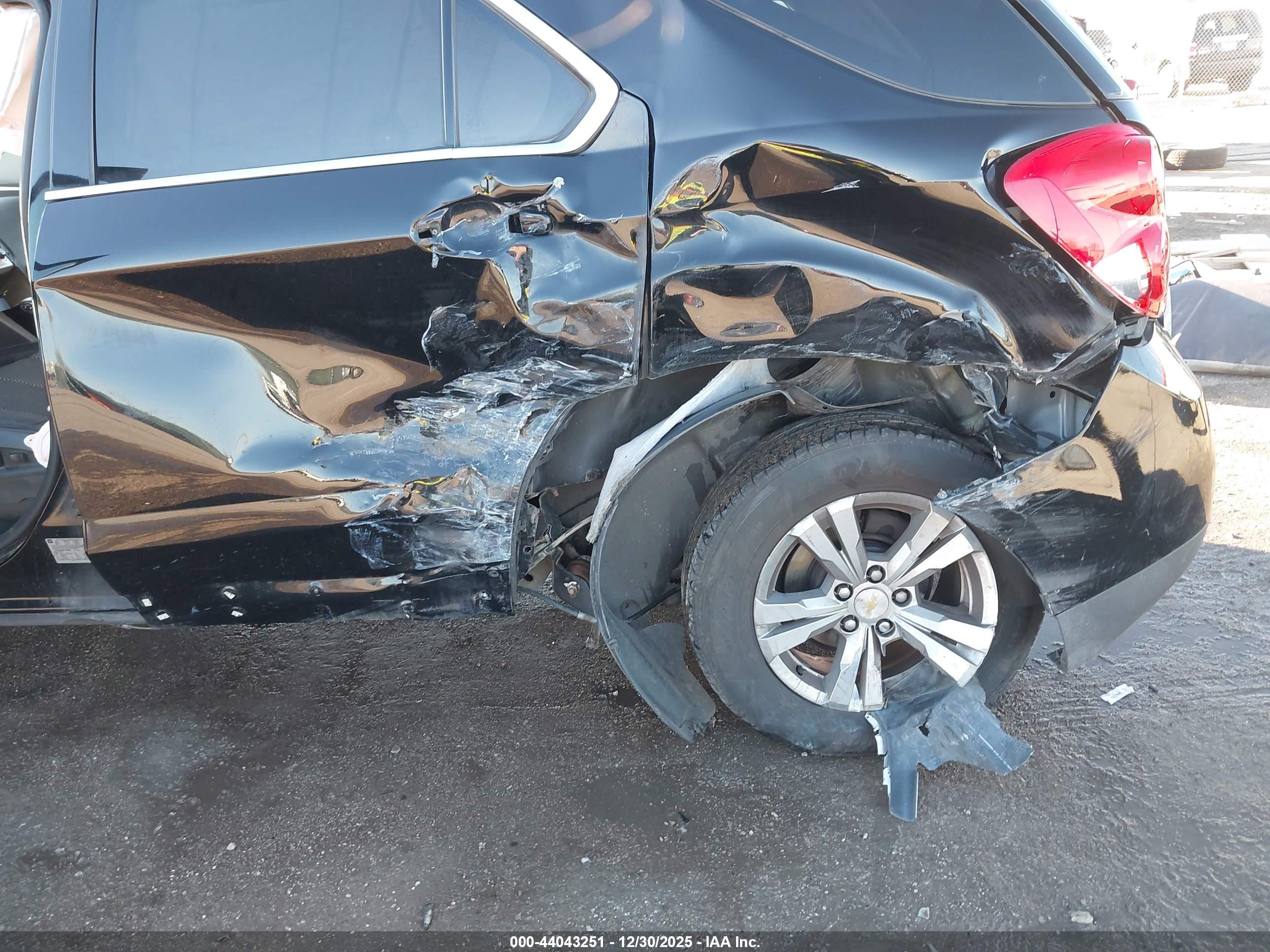 CHEVROLET EQUINOX image 6