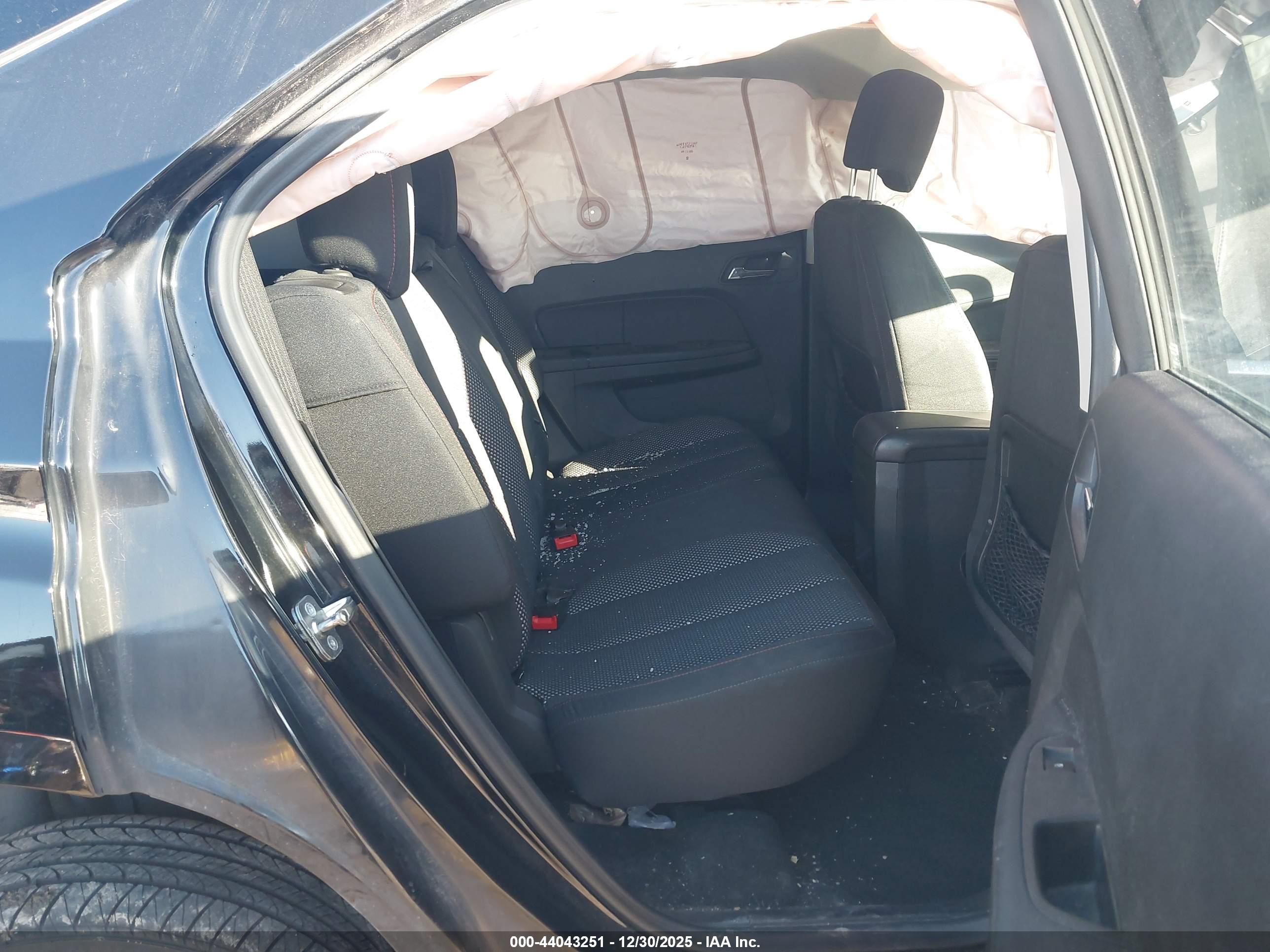 CHEVROLET EQUINOX image 8