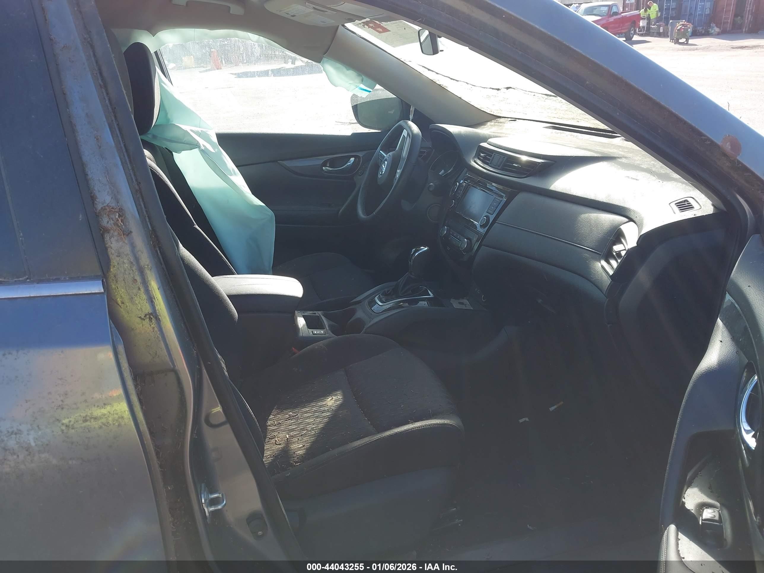 NISSAN ROGUE image 5