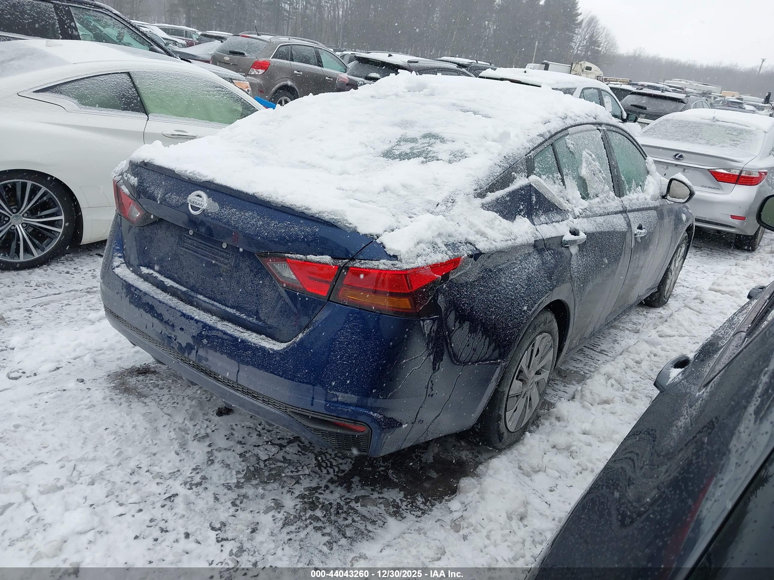 NISSAN ALTIMA image 4