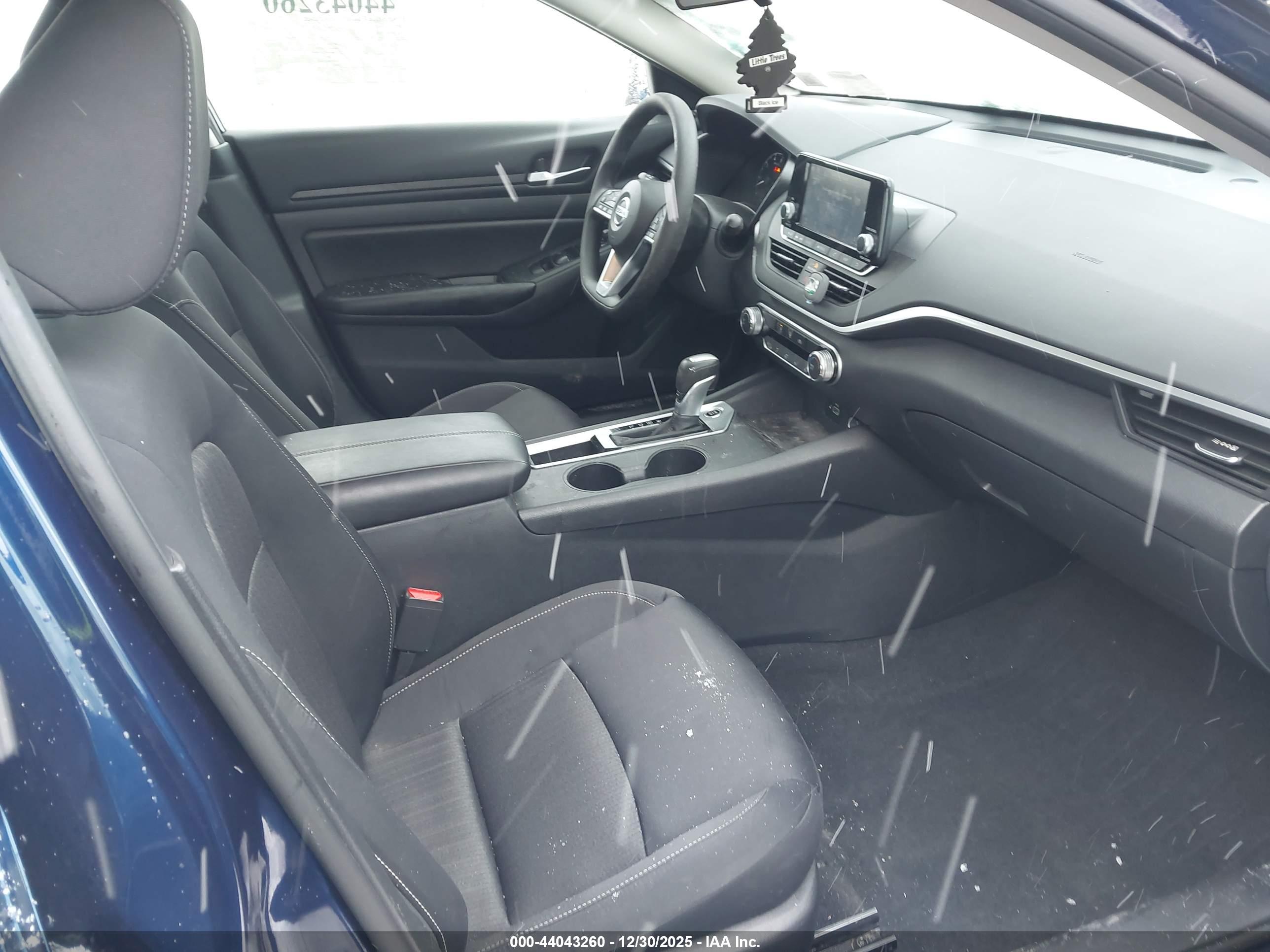 NISSAN ALTIMA image 5