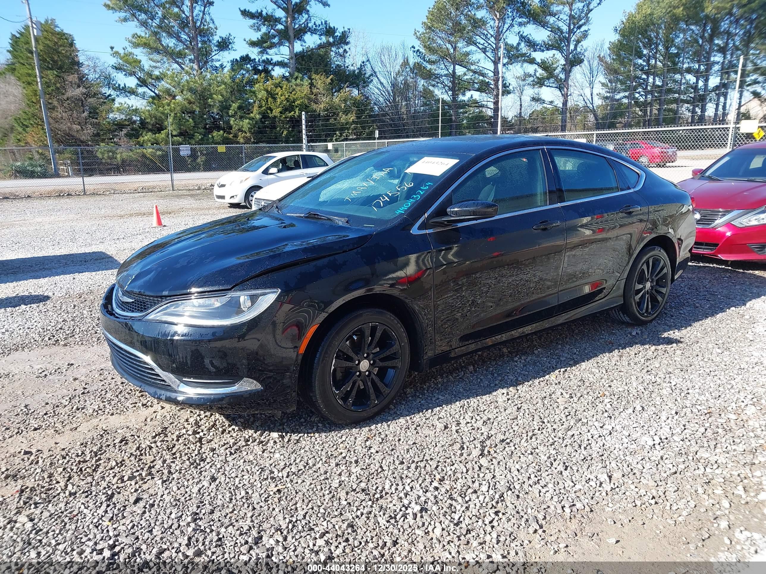 CHRYSLER 200 image 2