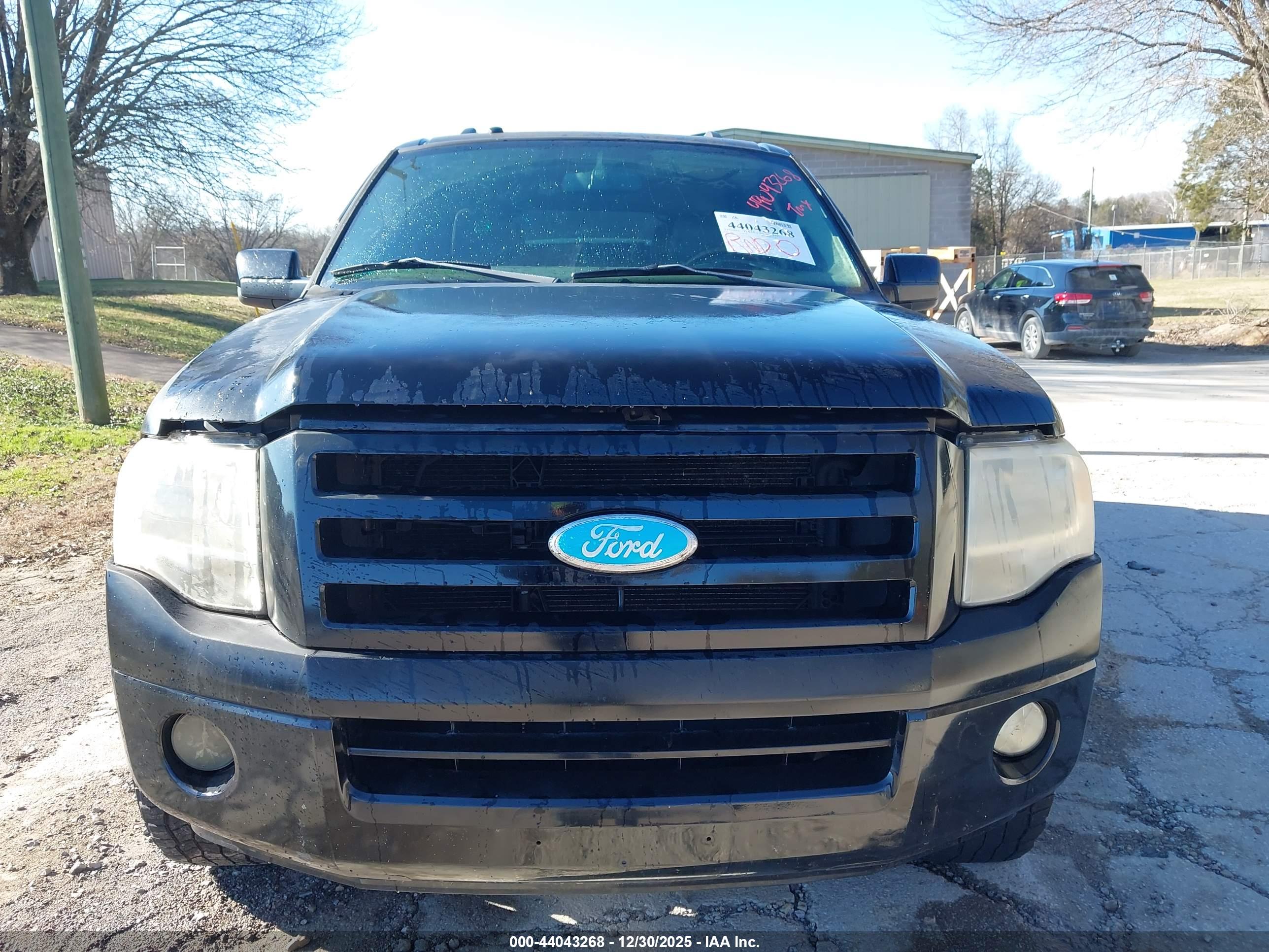 FORD EXPEDITION image 6