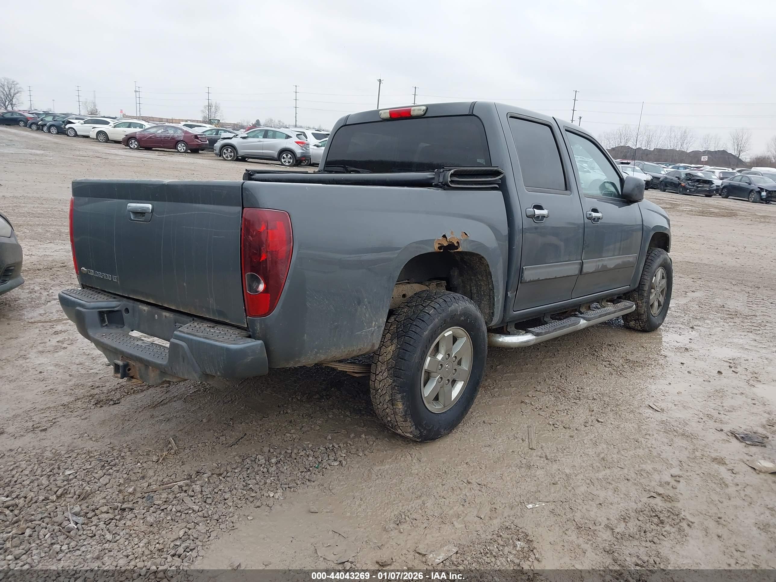 CHEVROLET COLORADO image 4