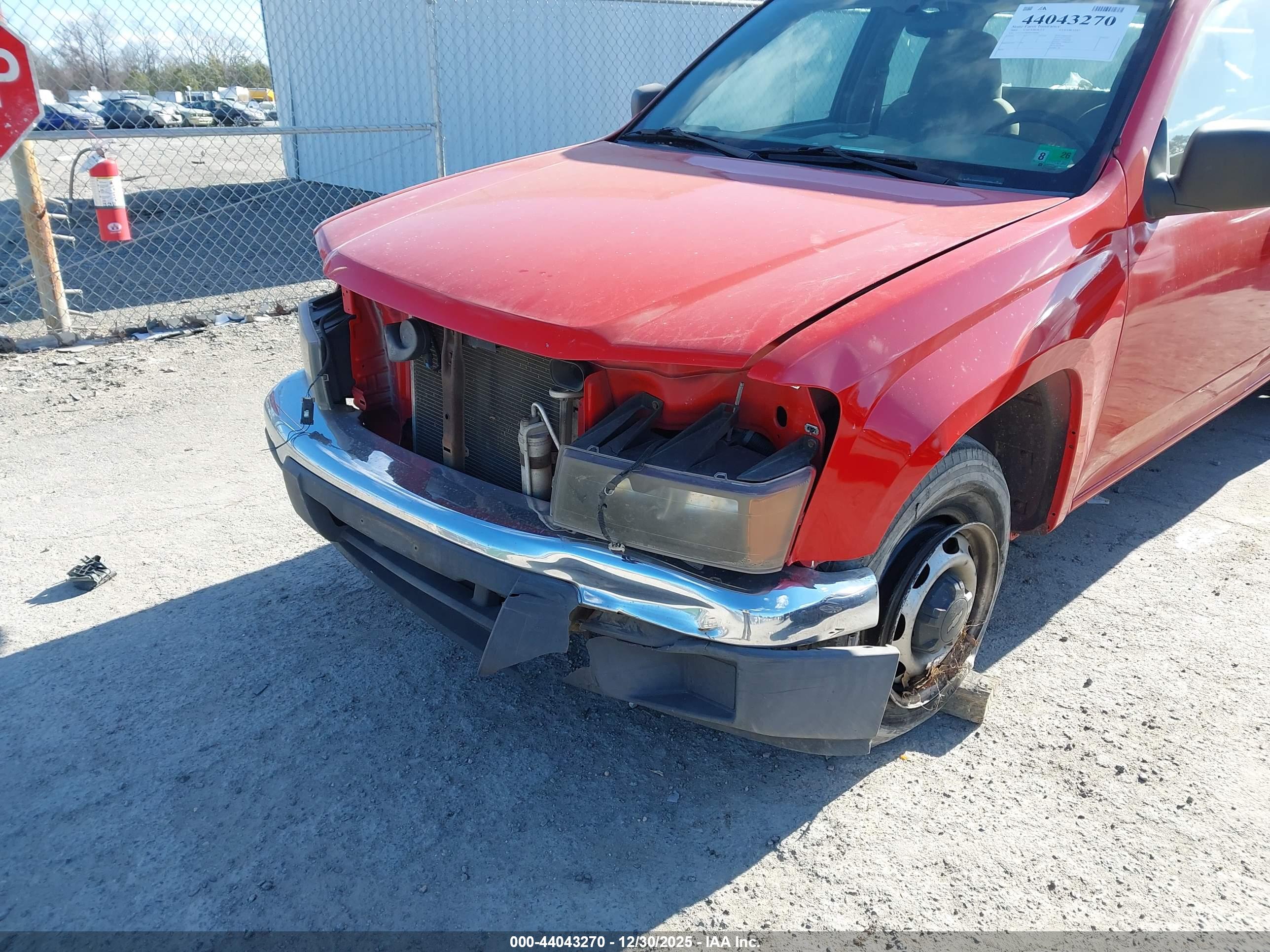 CHEVROLET COLORADO image 6