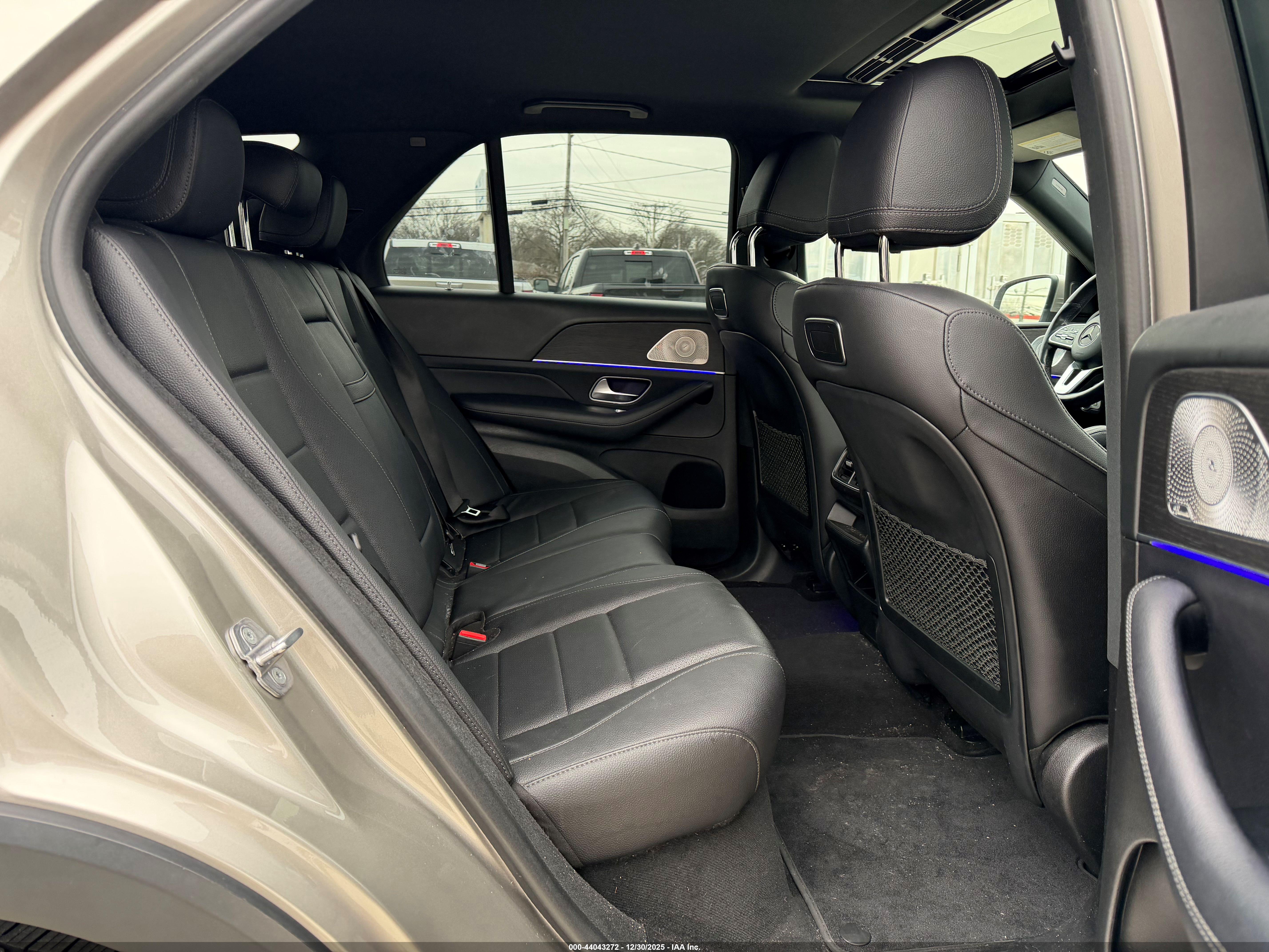 MERCEDES-BENZ GLE image 8