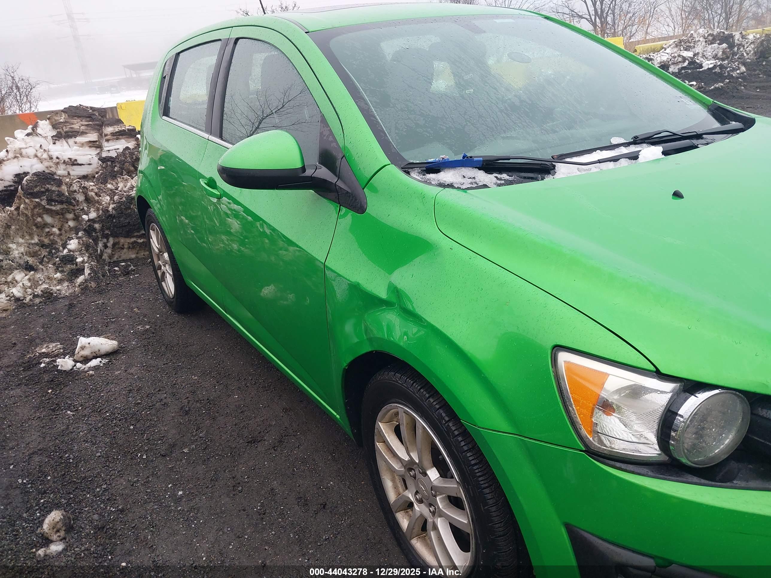 CHEVROLET SONIC image 6